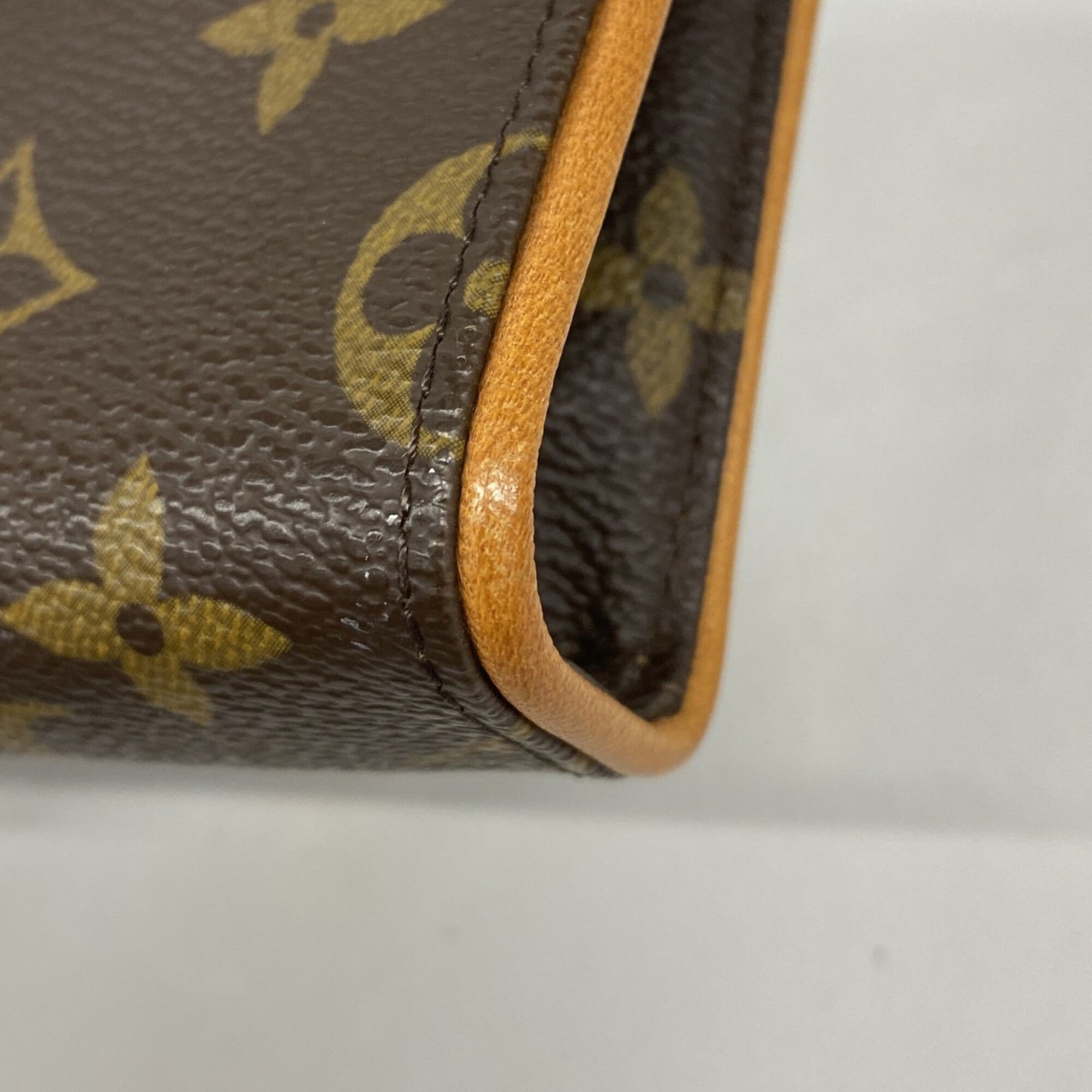 Louis Vuitton Brown Fanny Pack (Pre-Owned)