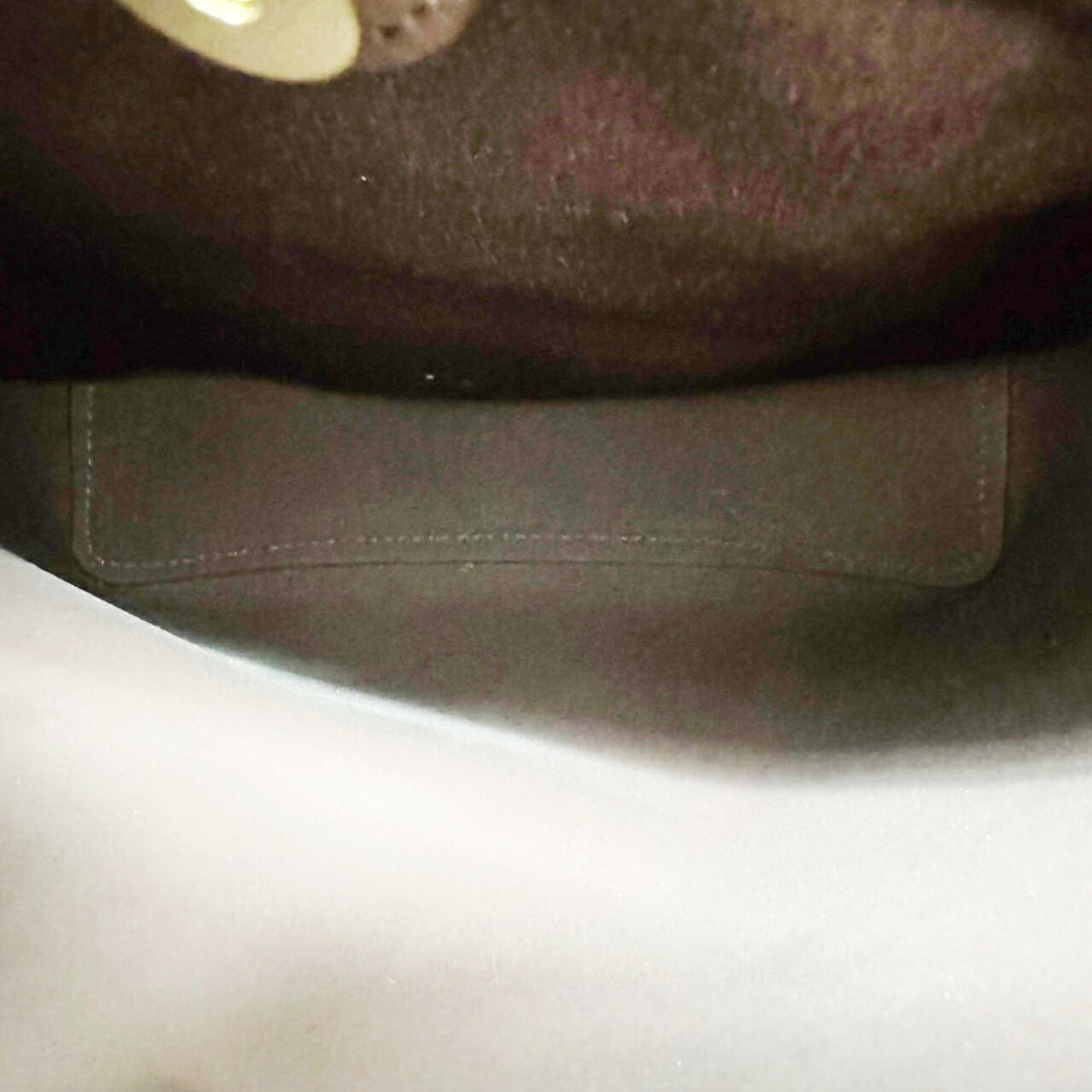 Coach Beige Leather Handbag Shoulder Bag (Pre-Owned)
