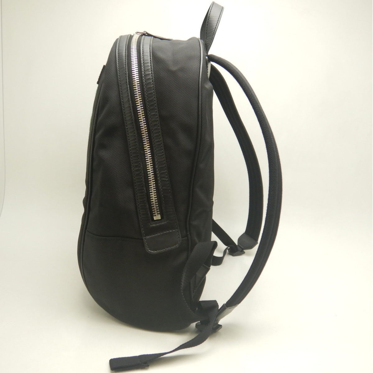 Gucci Black Nylon Canvas Backpack (Pre-Owned)