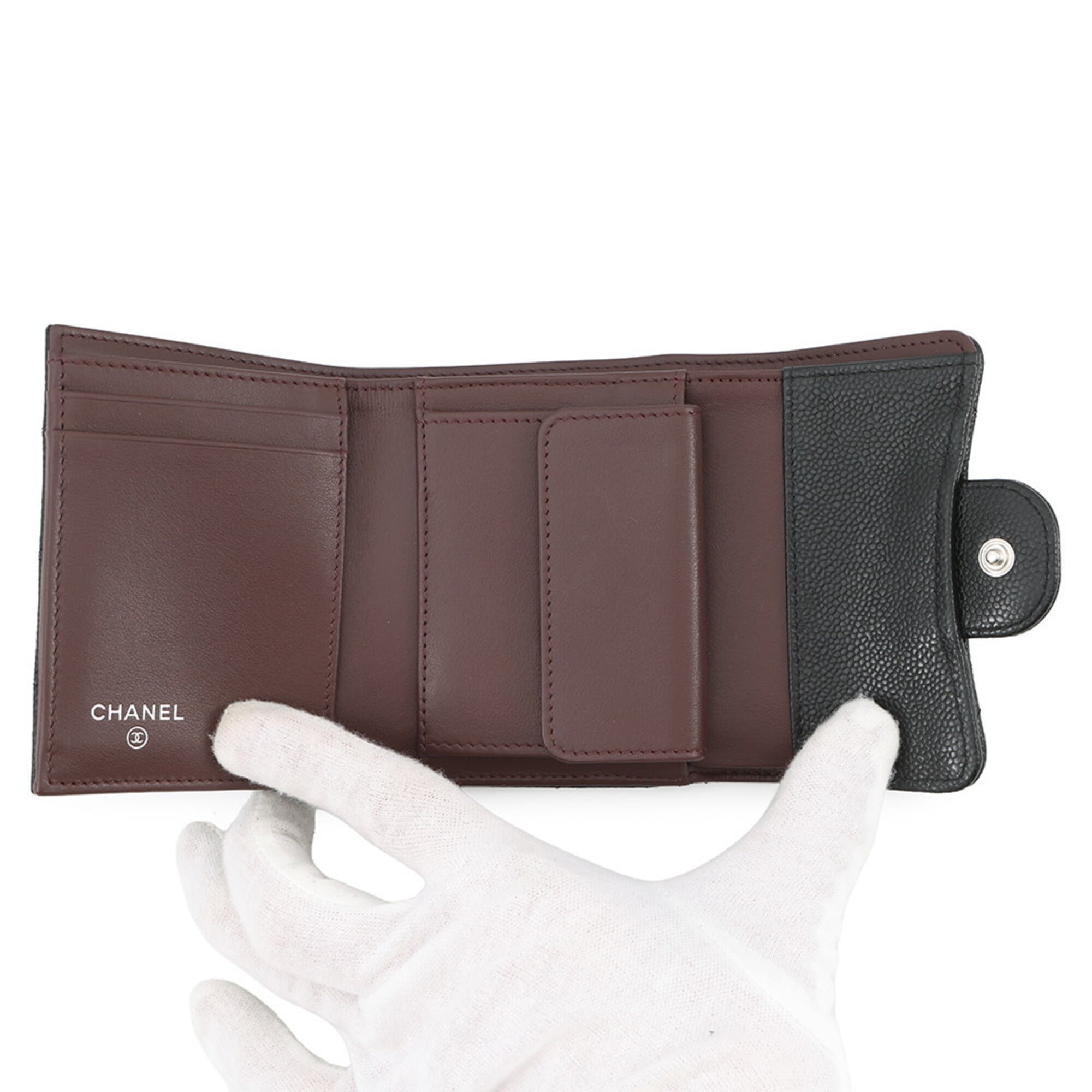 Chanel Black Grained Calfskin Wallet (Tri-Fold) (Pre-Owned)