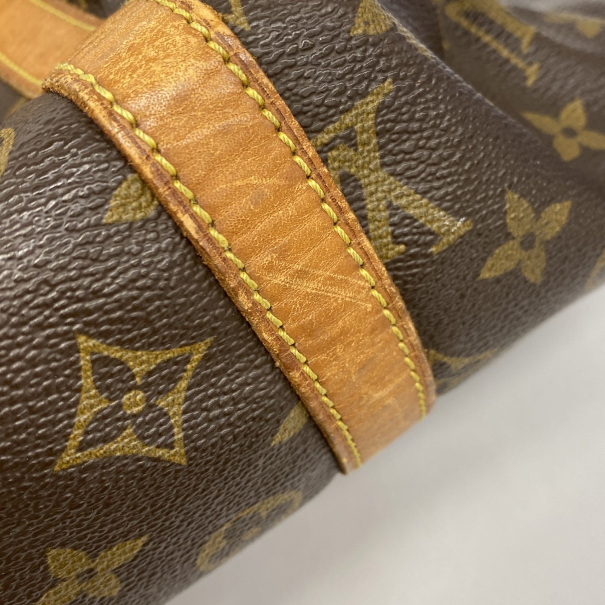 Louis Vuitton Brown Handbag (Pre-Owned)