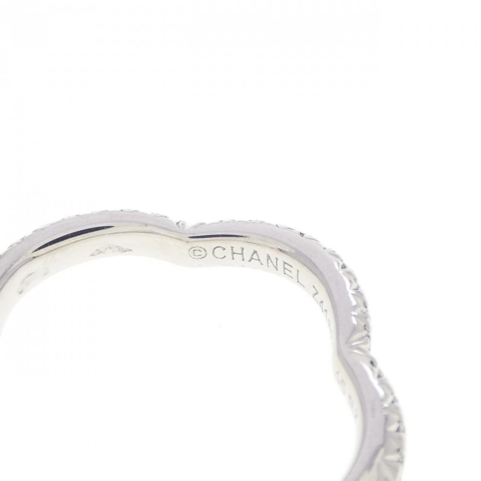 Chanel White Gold White Gold (18K) Band Ring (Pre-Owned)
