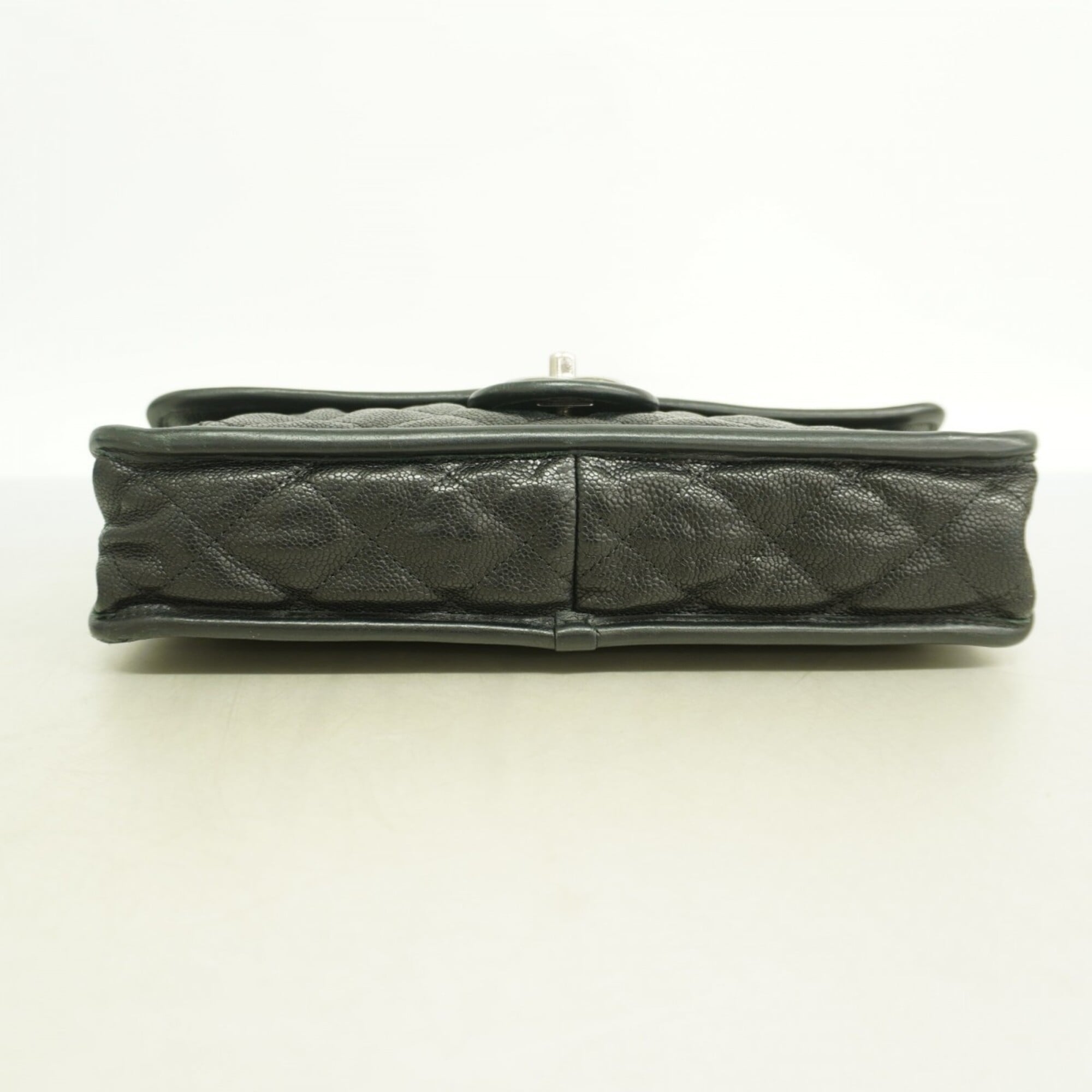 Chanel Black Grained Calfskin Shoulder Bag (Pre-Owned)
