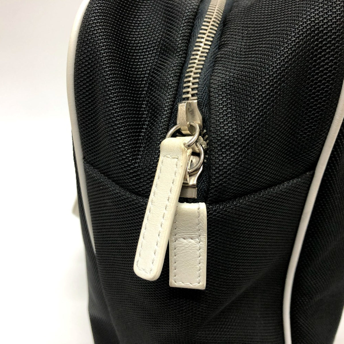 Chanel Black Cloth Shoulder Bag (Pre-Owned)