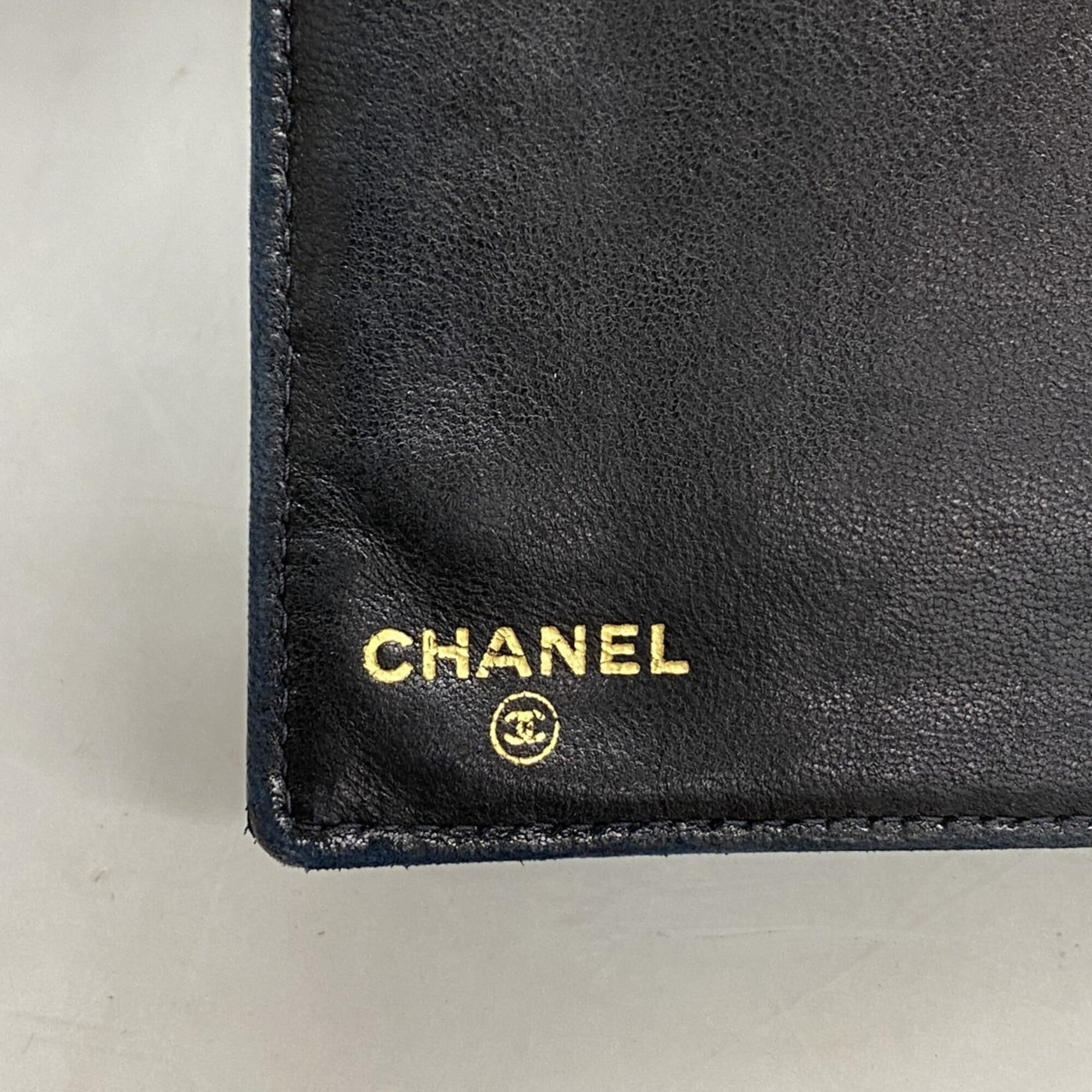 Chanel Black Grained Calfskin Long Wallet (Bi-Fold) (Pre-Owned)
