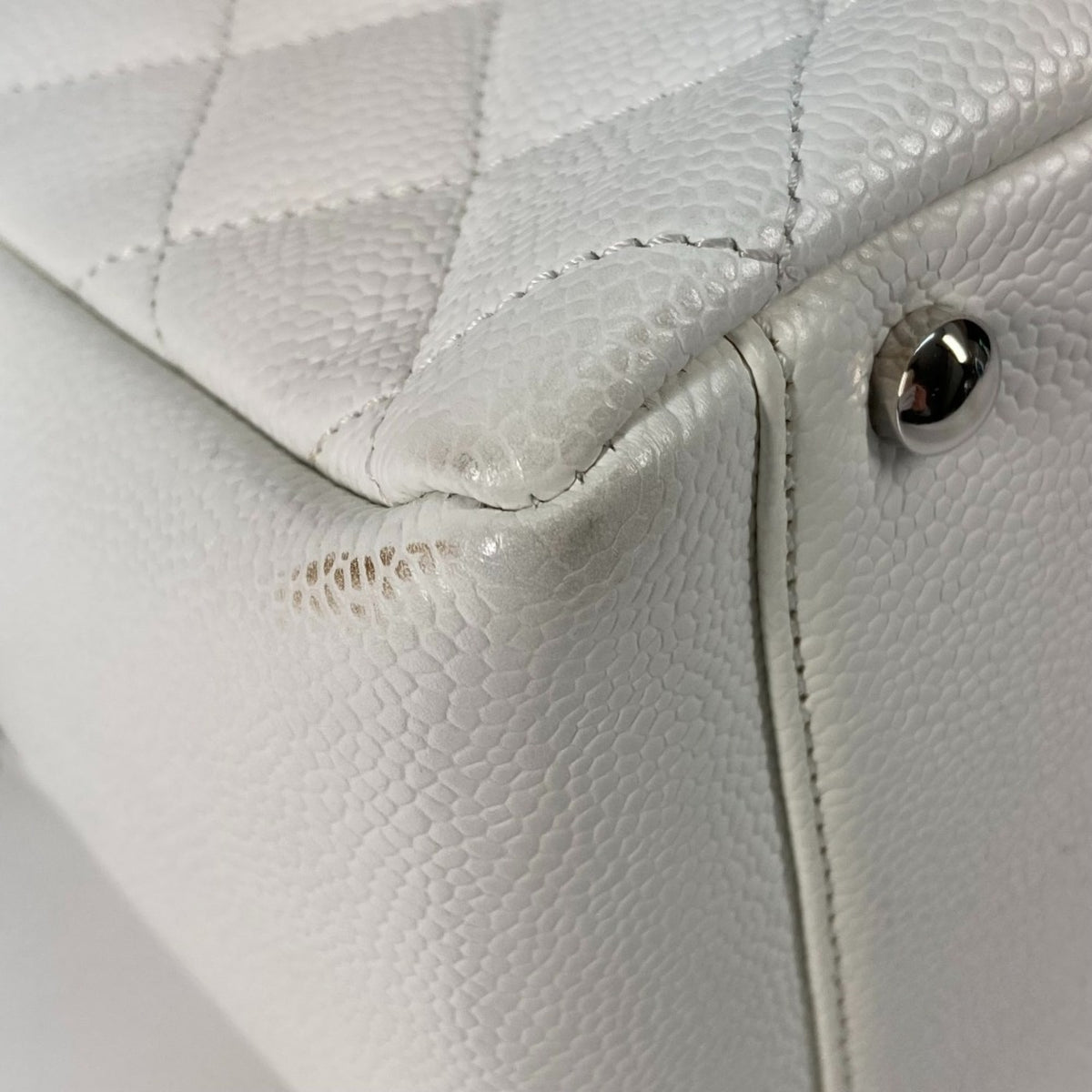 Chanel Matelasse Silver White Caviar Leather Shoulder Bag Tote Bag (Pre-Owned)