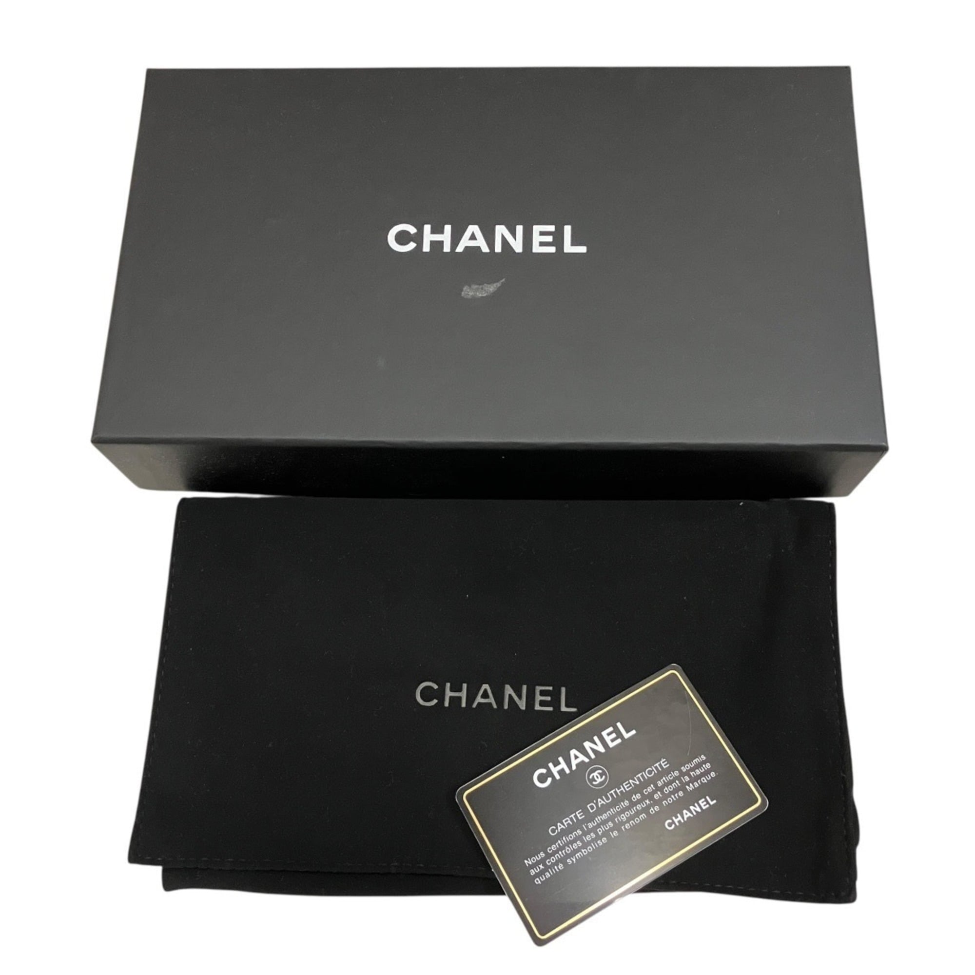 Chanel Boy Chanel Black Grained Calfskin Long Wallet (Bi-Fold) (Pre-Owned)