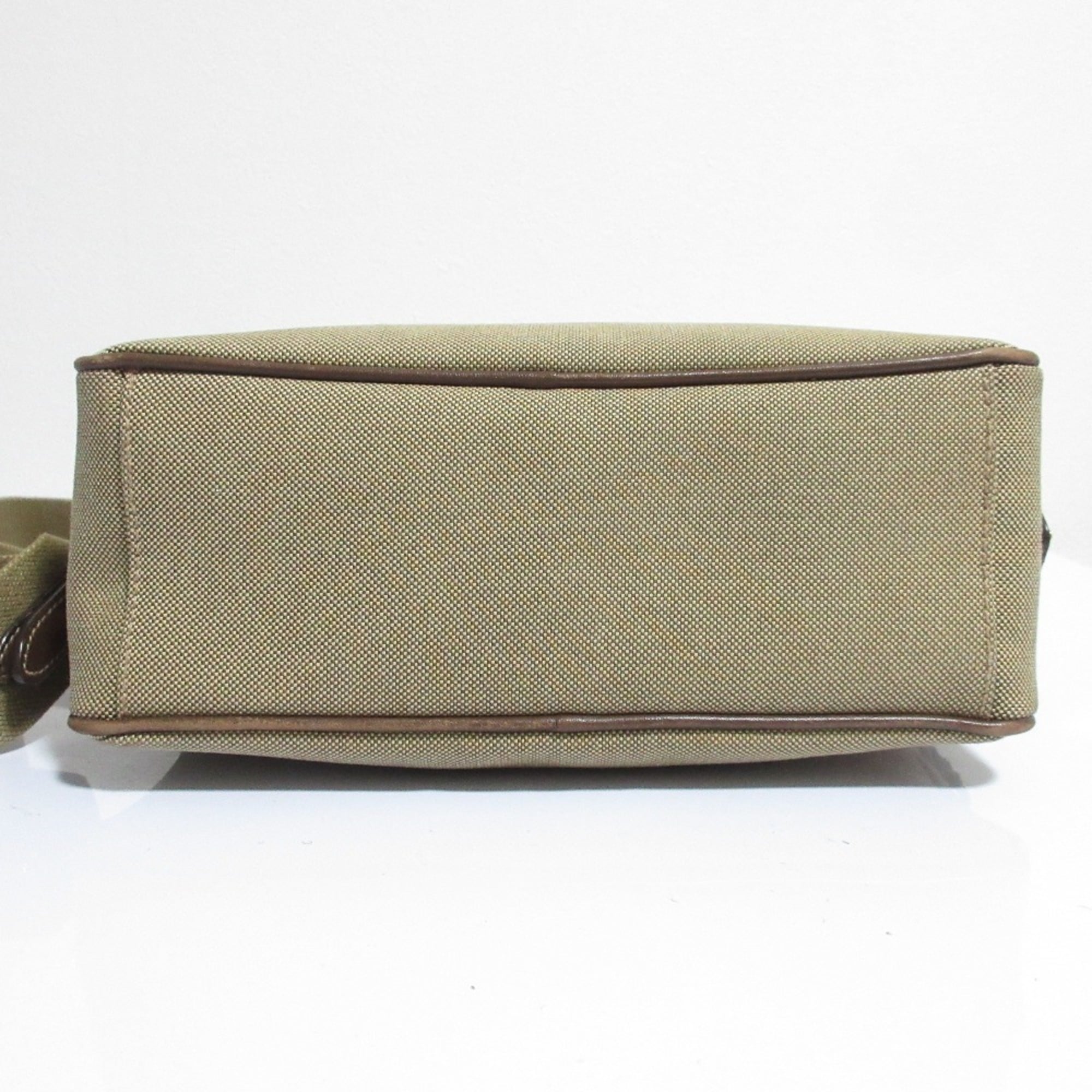 Prada Beige Shoulder Bag (Pre-Owned)