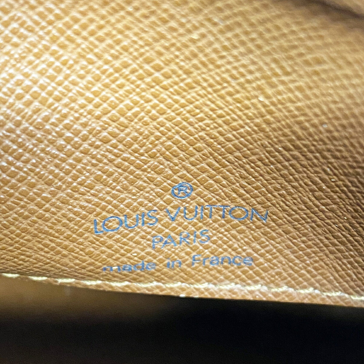 Louis Vuitton Brown Shoulder Bag (Pre-Owned)