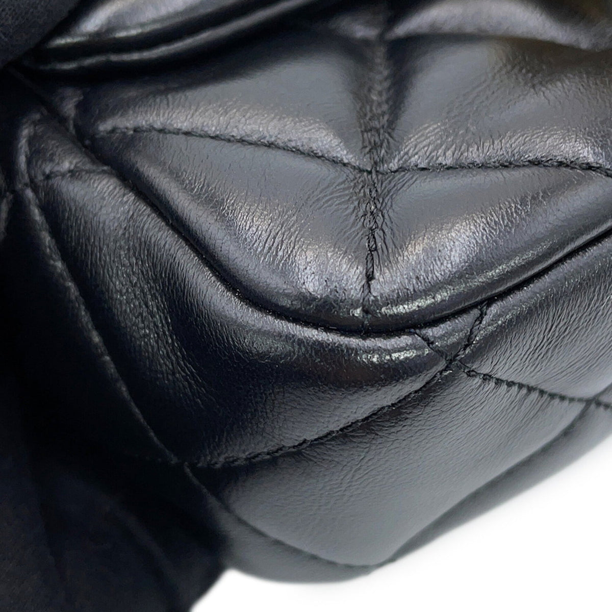 Chanel Black Handbag Shoulder Bag (Pre-Owned)