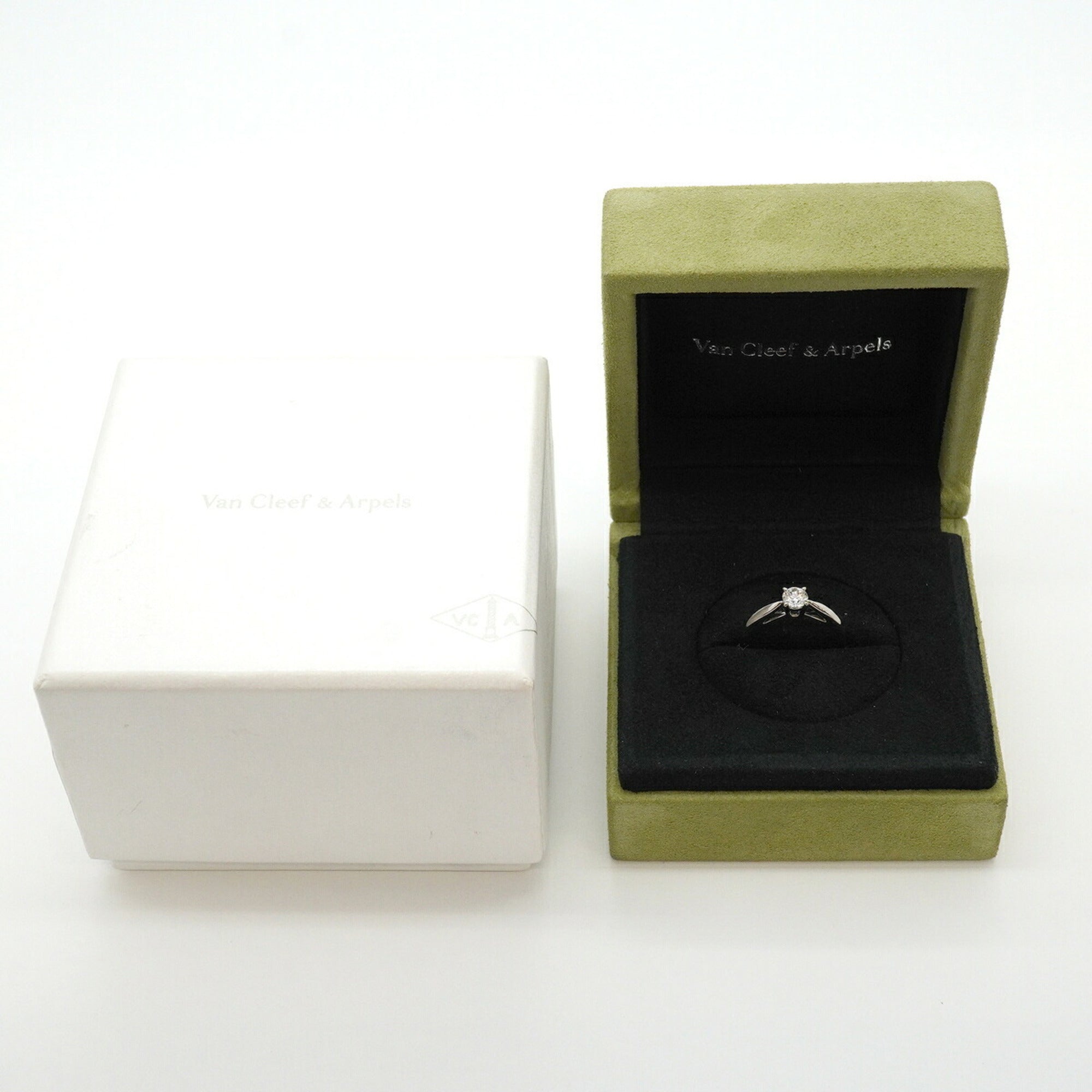 Van Cleef & Arpels Platinum 950 Band Ring (Pre-Owned)