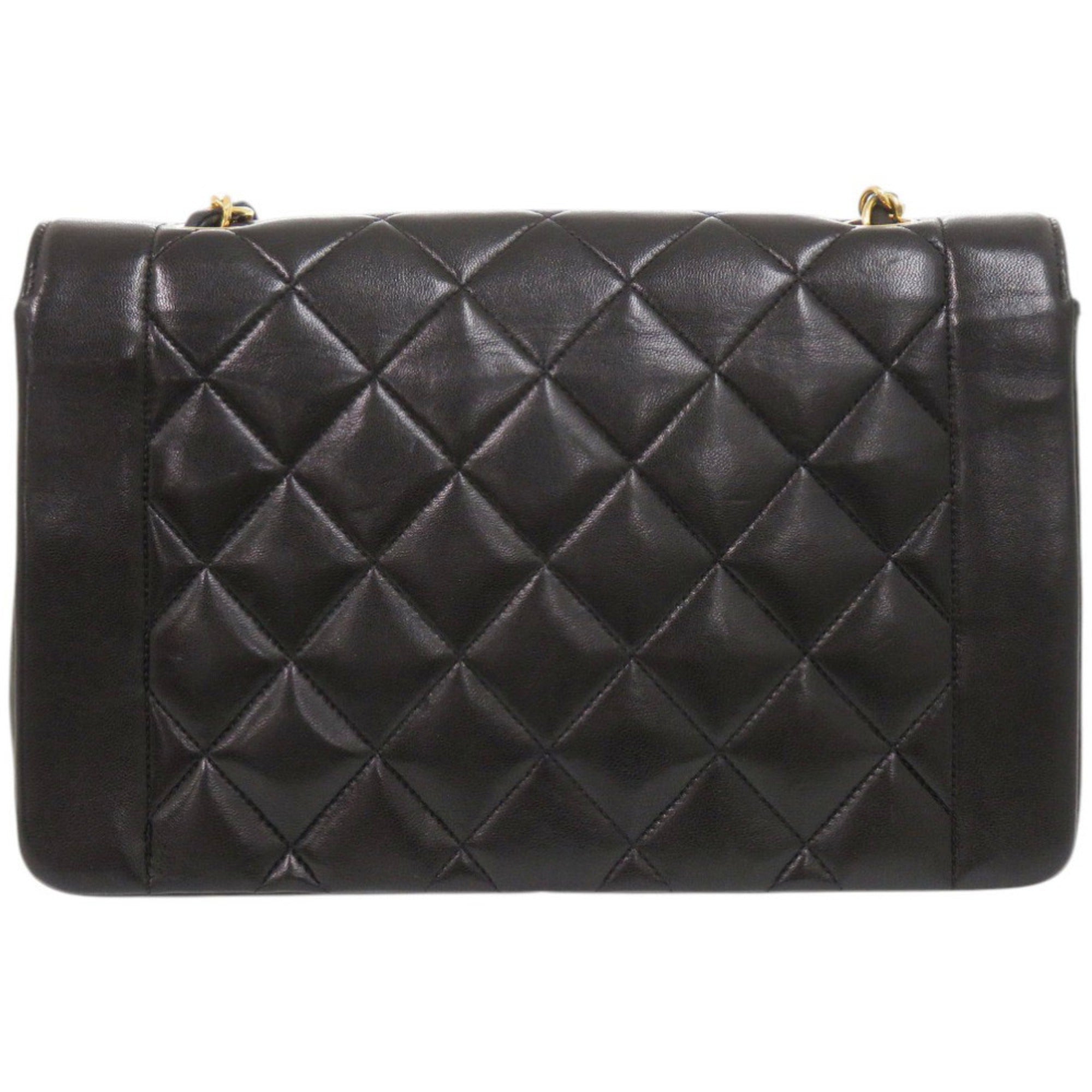 Chanel Black Leather Shoulder Bag (Pre-Owned)