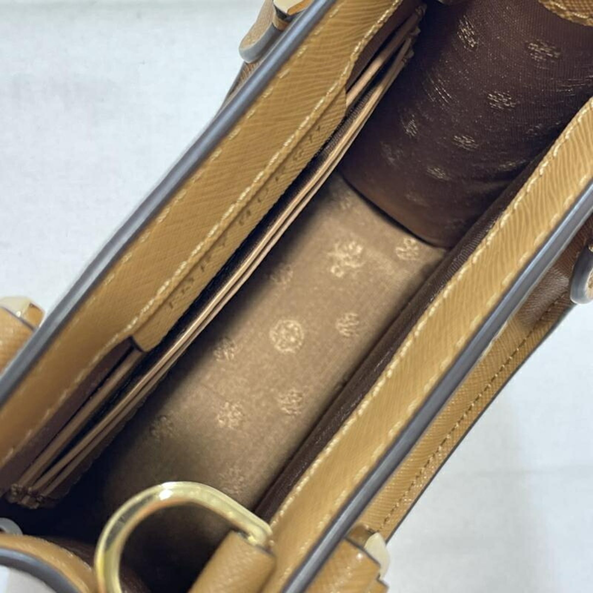 Tory Burch Brown Shoulder Bag (Pre-Owned)
