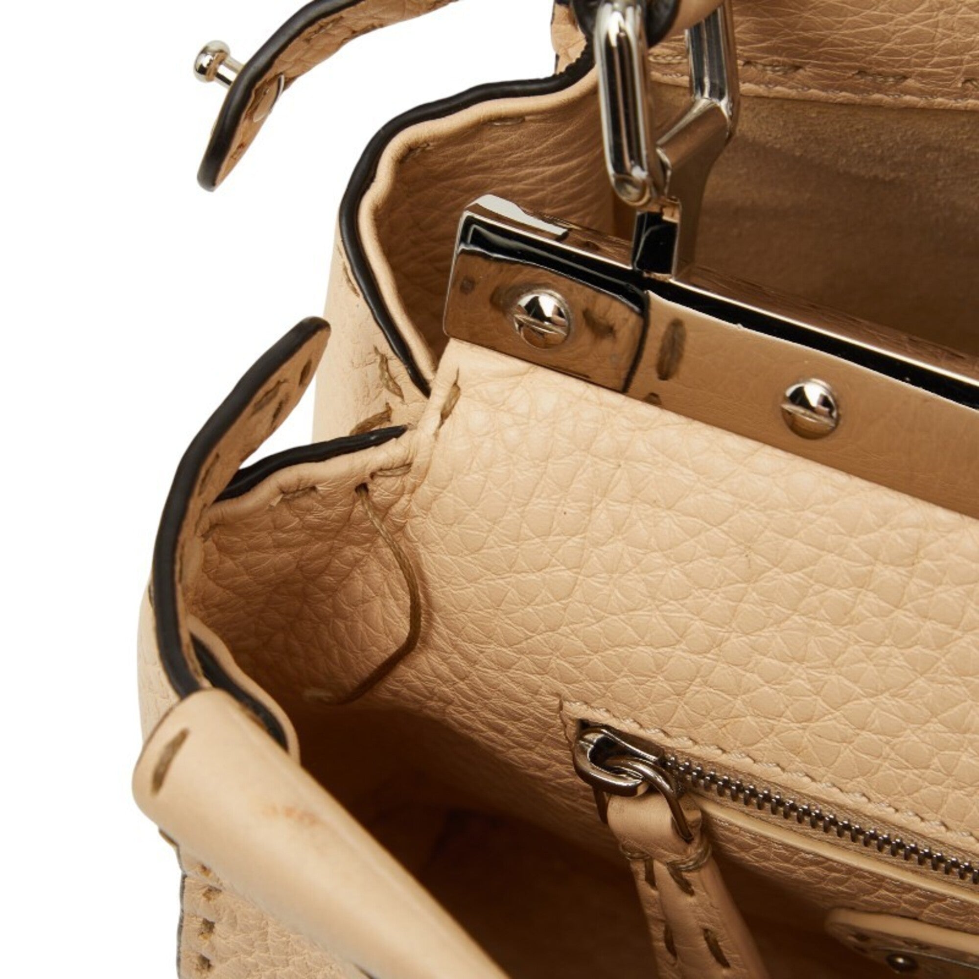 Fendi Beige Leather Handbag Shoulder Bag (Pre-Owned)