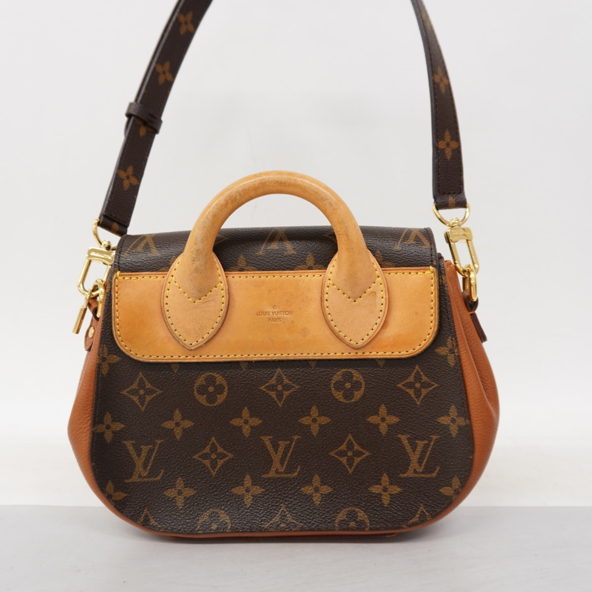 Louis Vuitton Brown Handbag (Pre-Owned)