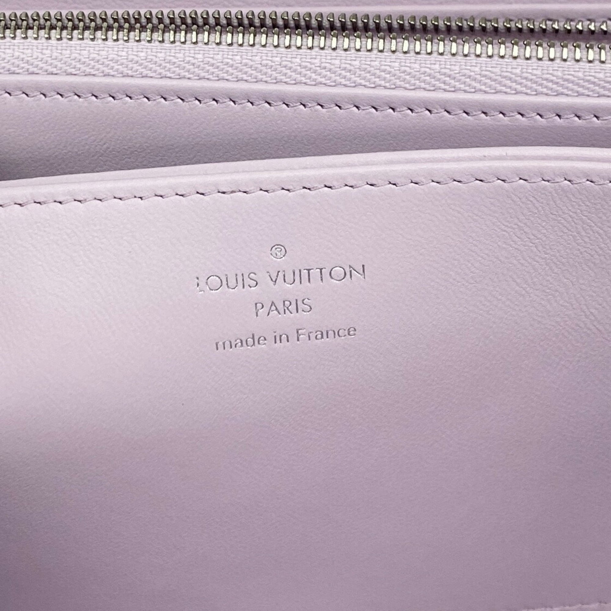 Louis Vuitton Blanc Long Wallet (Bi-Fold) (Pre-Owned)