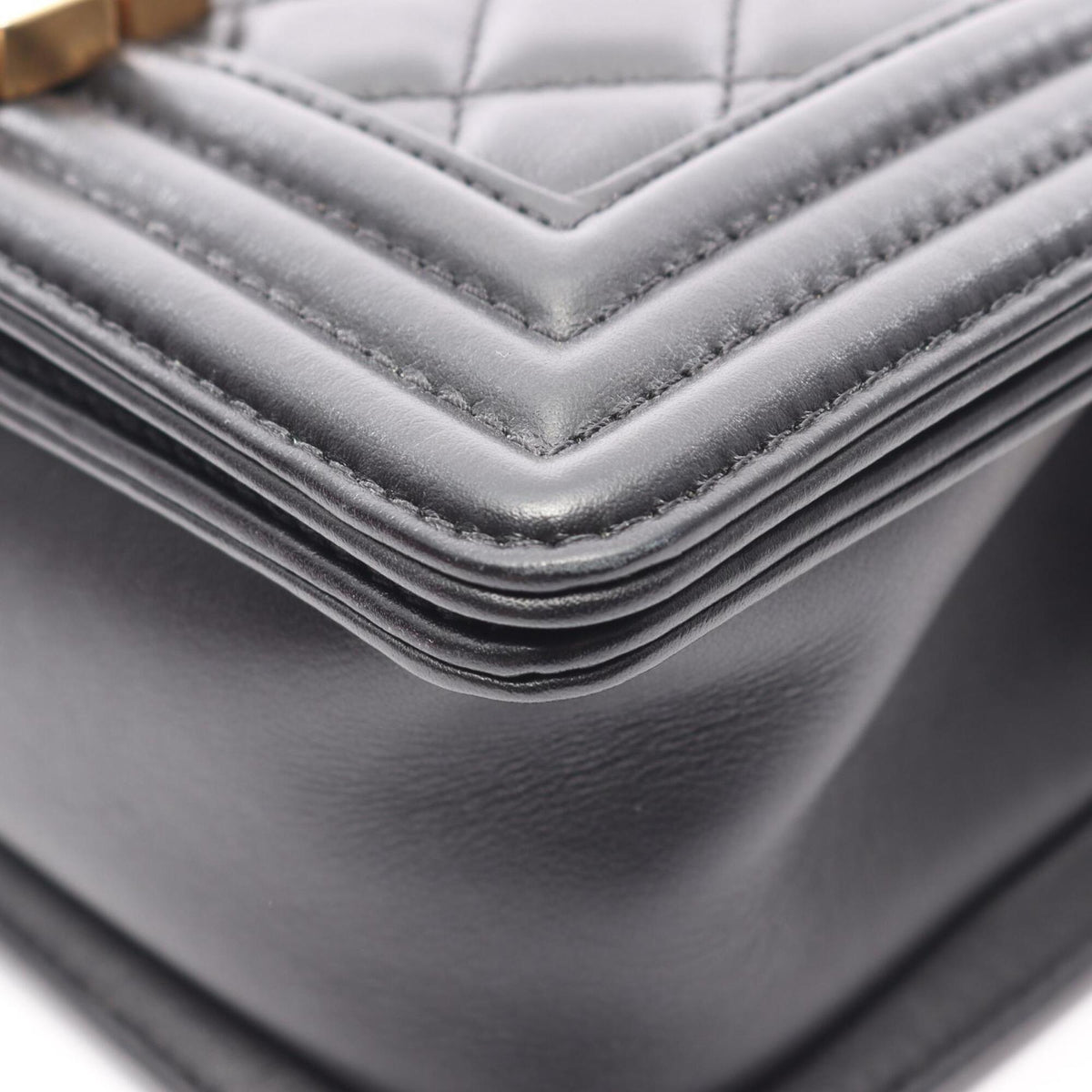 Chanel Black Leather Handbag Shoulder Bag (Pre-Owned)
