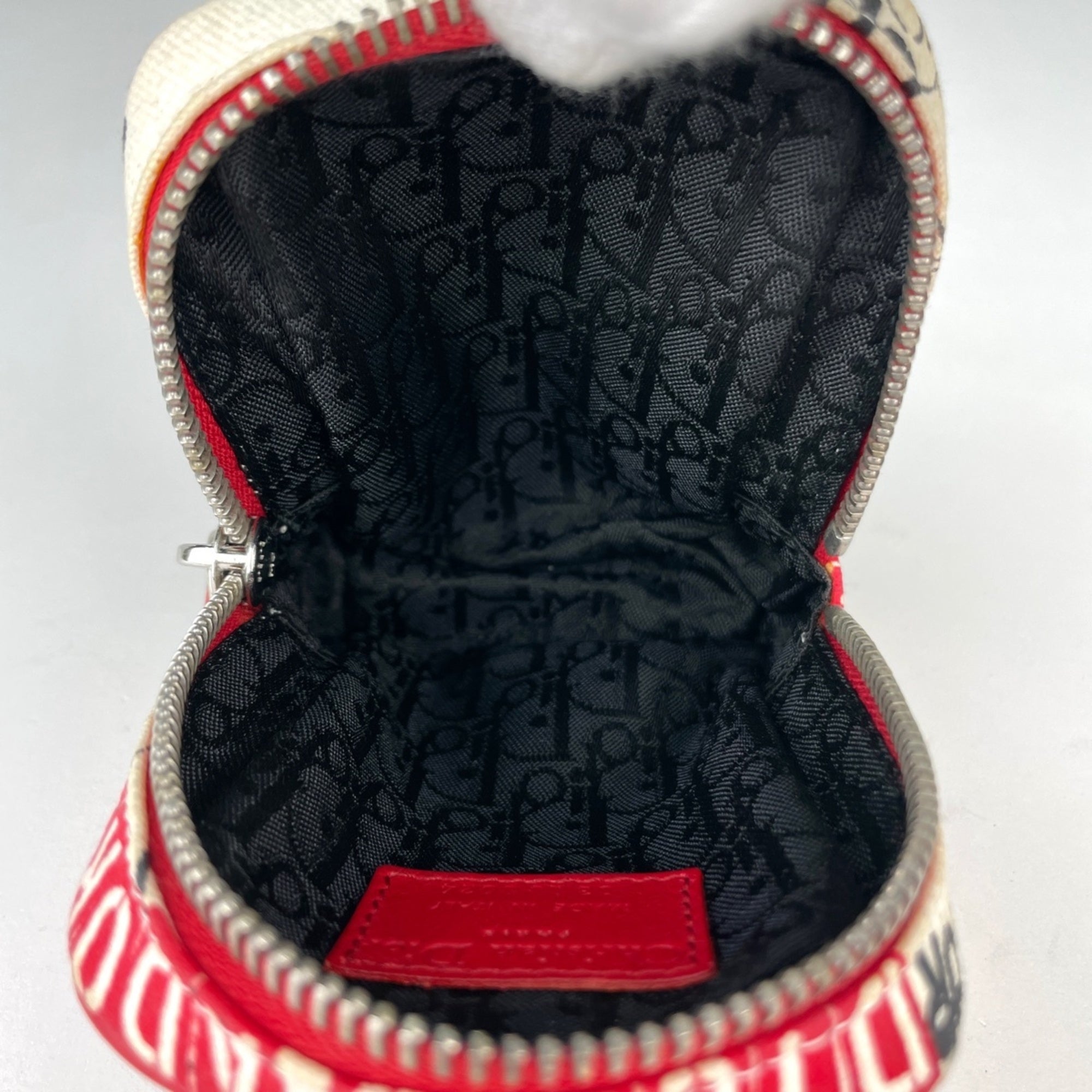 Christian Dior Red Color White Canvas Pouch (Pre-Owned)