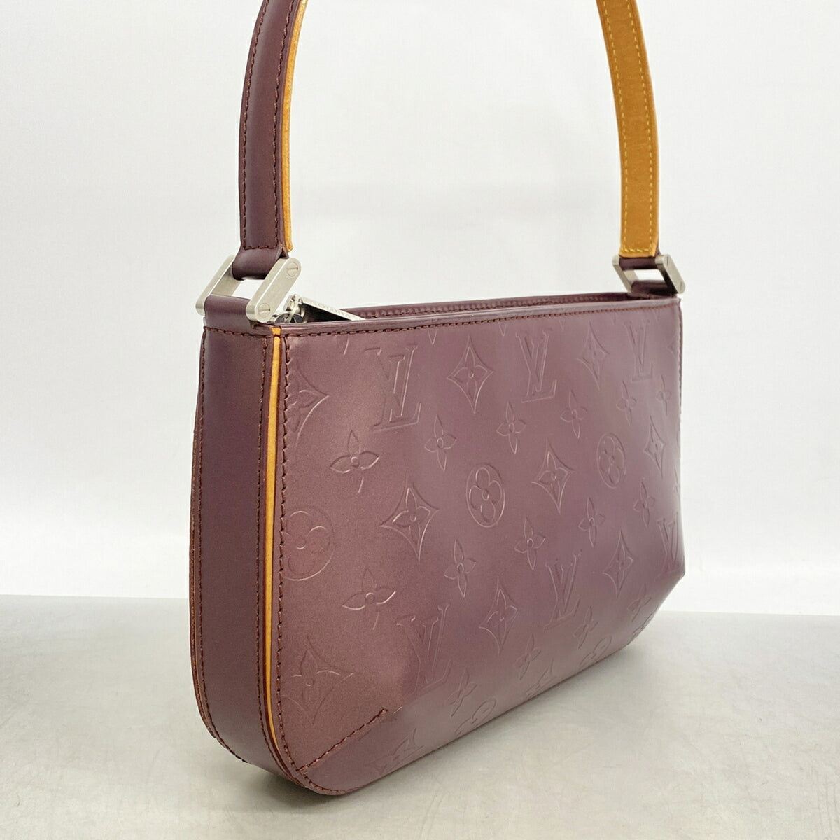 Louis Vuitton Violet Handbag (Pre-Owned)