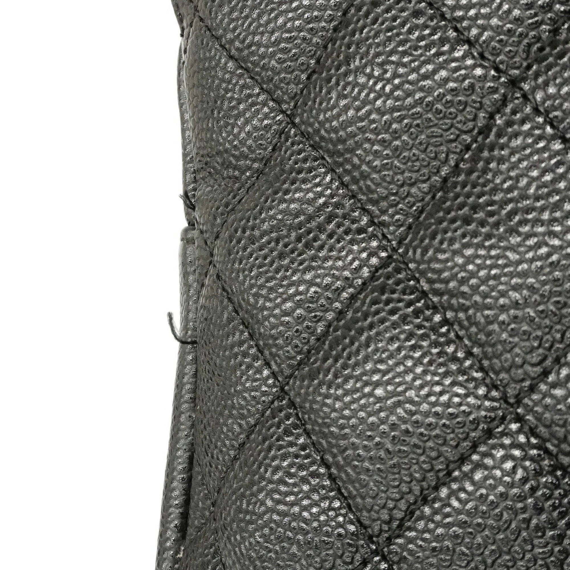 Chanel Black Grained Calfskin Shoulder Bag (Pre-Owned)