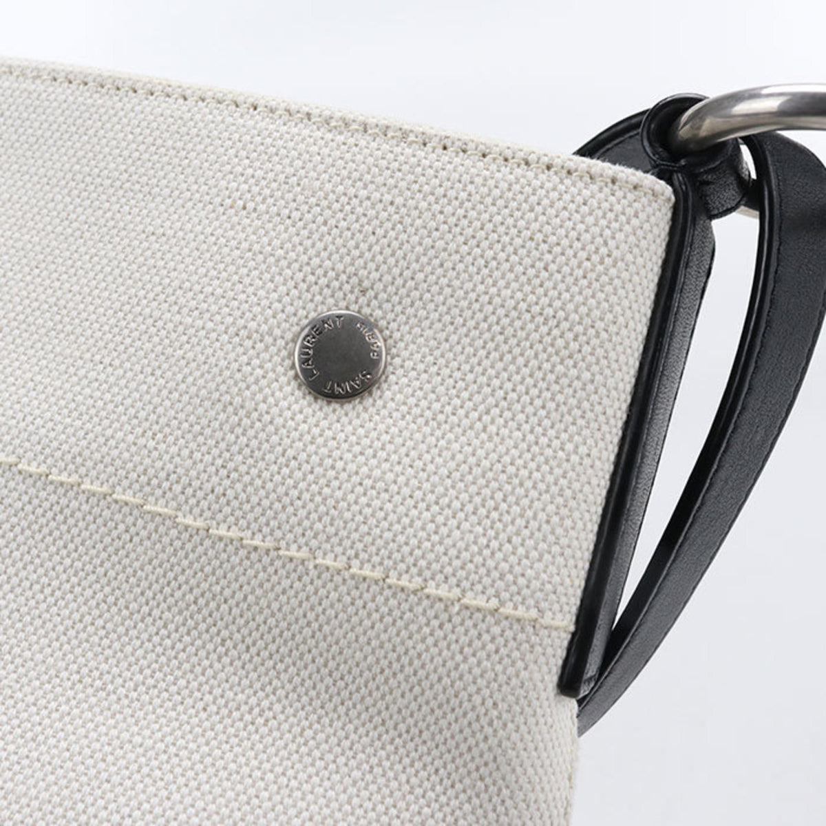 Saint Laurent White Canvas Pouch Shoulder Bag (Pre-Owned)