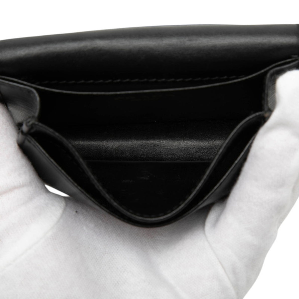 Prada Black Leather Coin Purse/Coin Case (Pre-Owned)