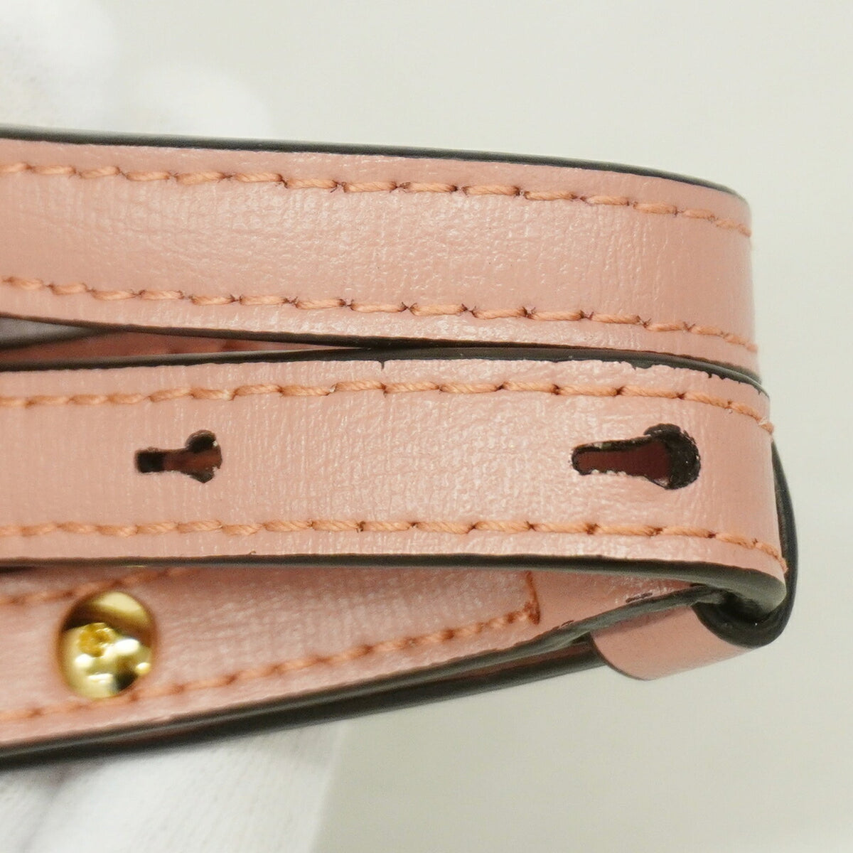 Salvatore Ferragamo Pink Beige Leather Handbag (Pre-Owned)