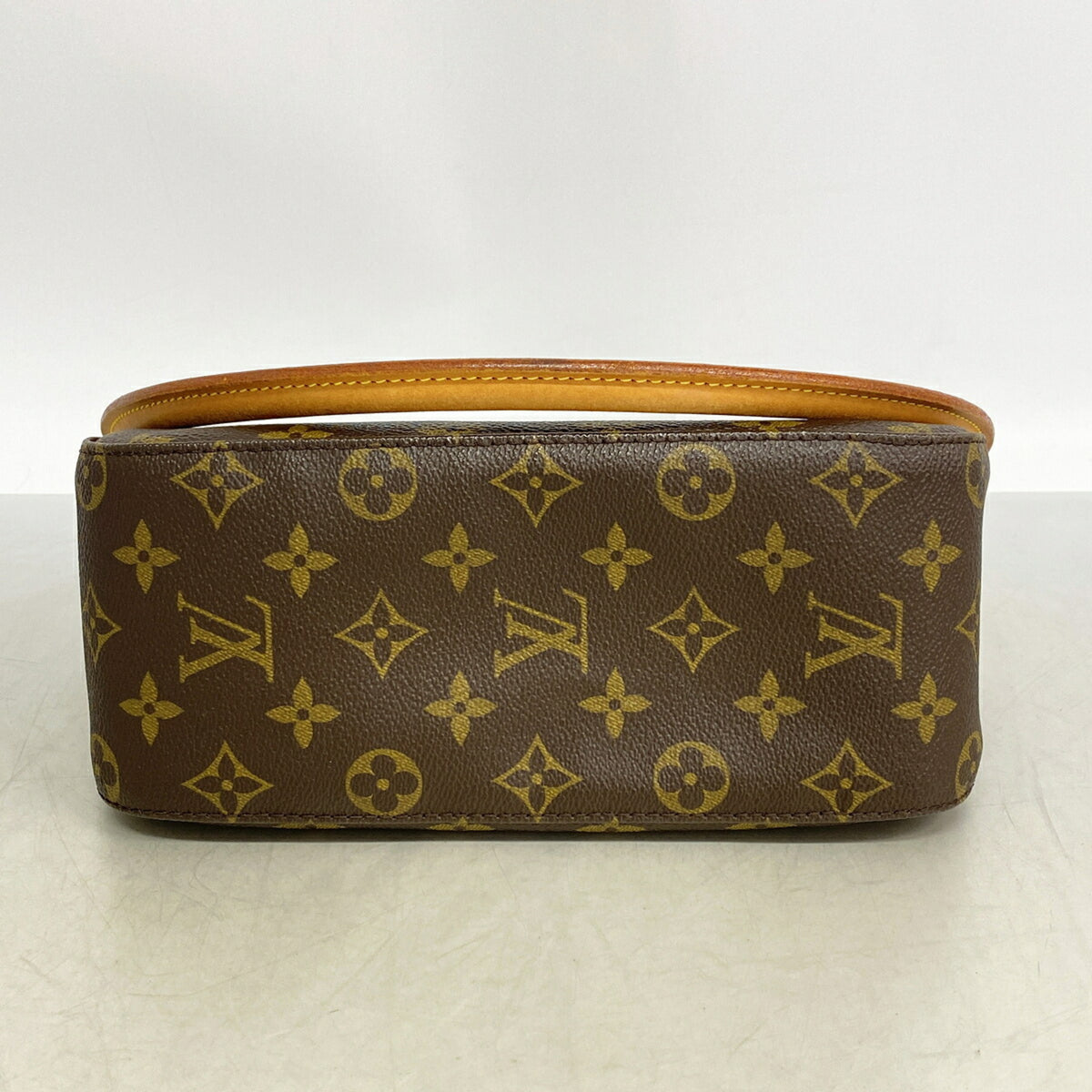 Louis Vuitton Brown Shoulder Bag (Pre-Owned)