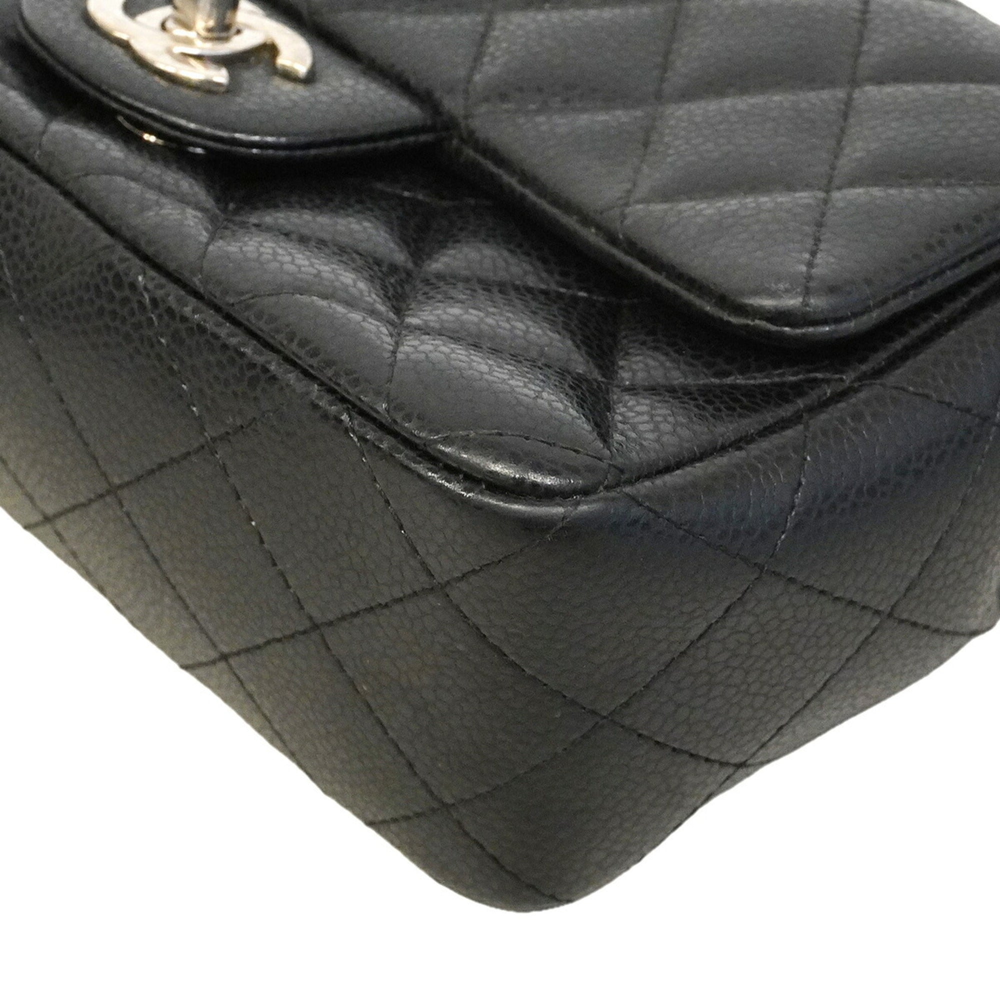 Chanel Black Grained Calfskin Shoulder Bag (Pre-Owned)