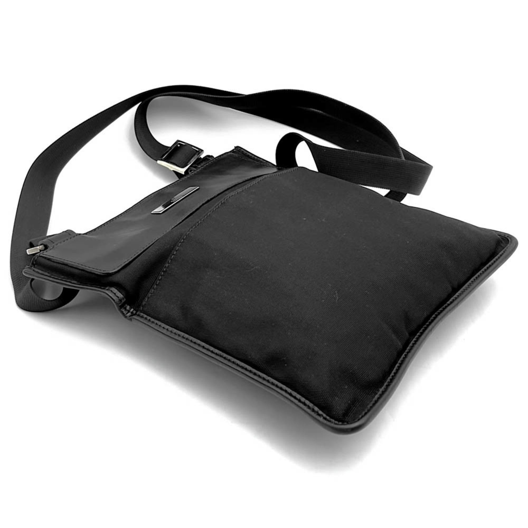 Gucci Black Nylon Leather Shoulder Bag (Pre-Owned)