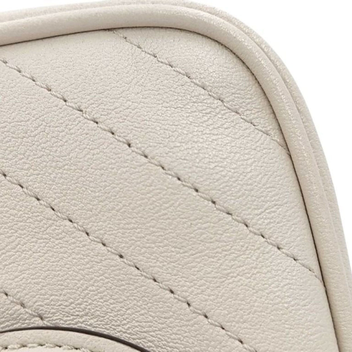 Gucci White Leather Crossbody Bag Shoulder Bag (Pre-Owned)