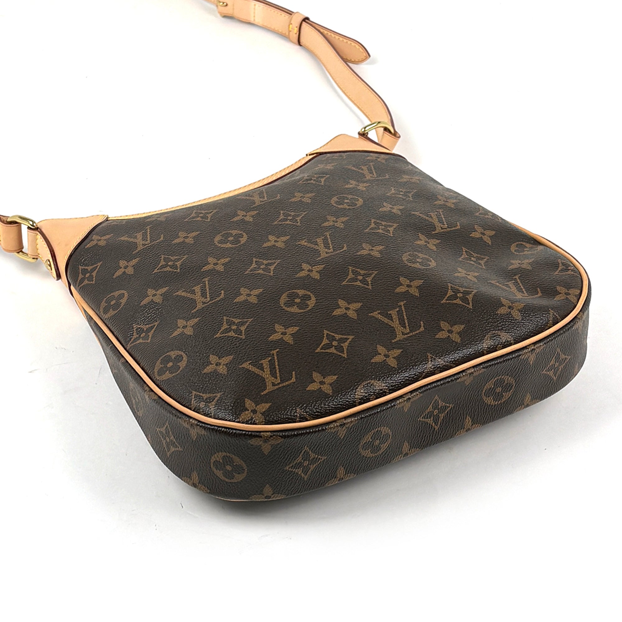Louis Vuitton Brown Monogram Shoulder Bag (Pre-Owned)