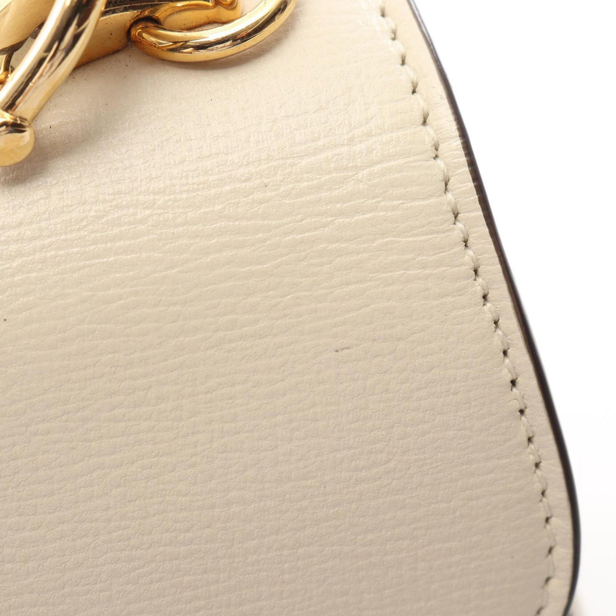 Gucci Ivory Leather Handbag (Pre-Owned)