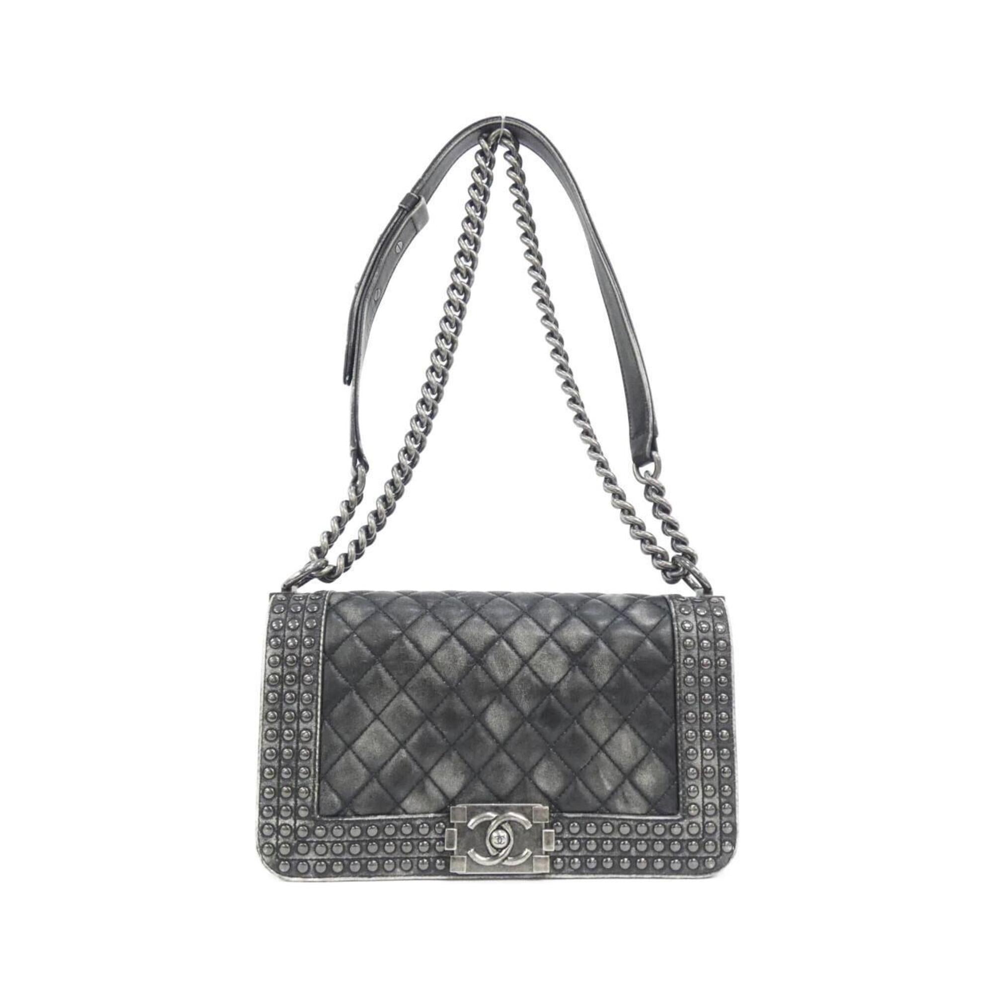 Chanel Black Leather Shoulder Bag (Pre-Owned)