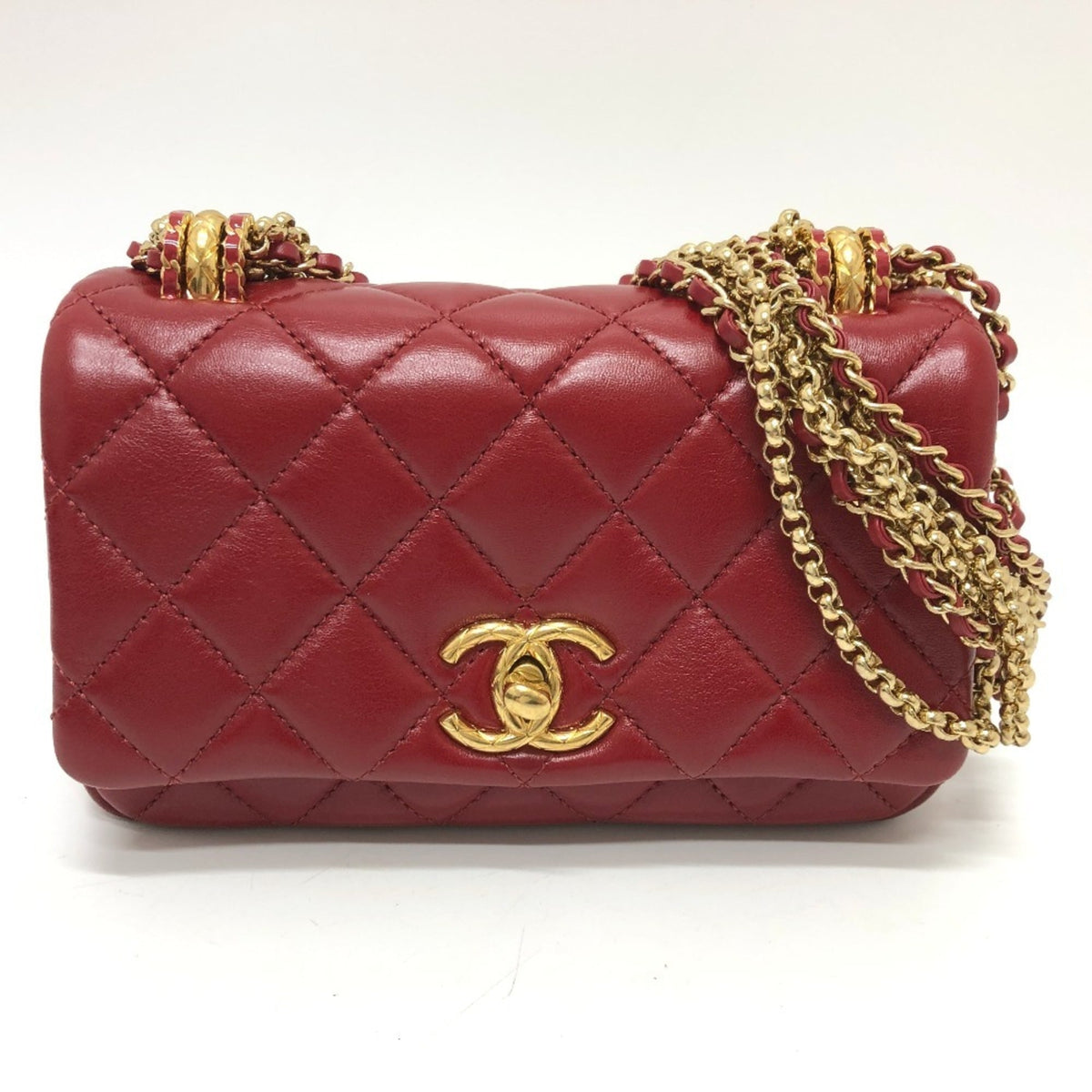 Chanel Red Color Leather Shoulder Bag (Pre-Owned)
