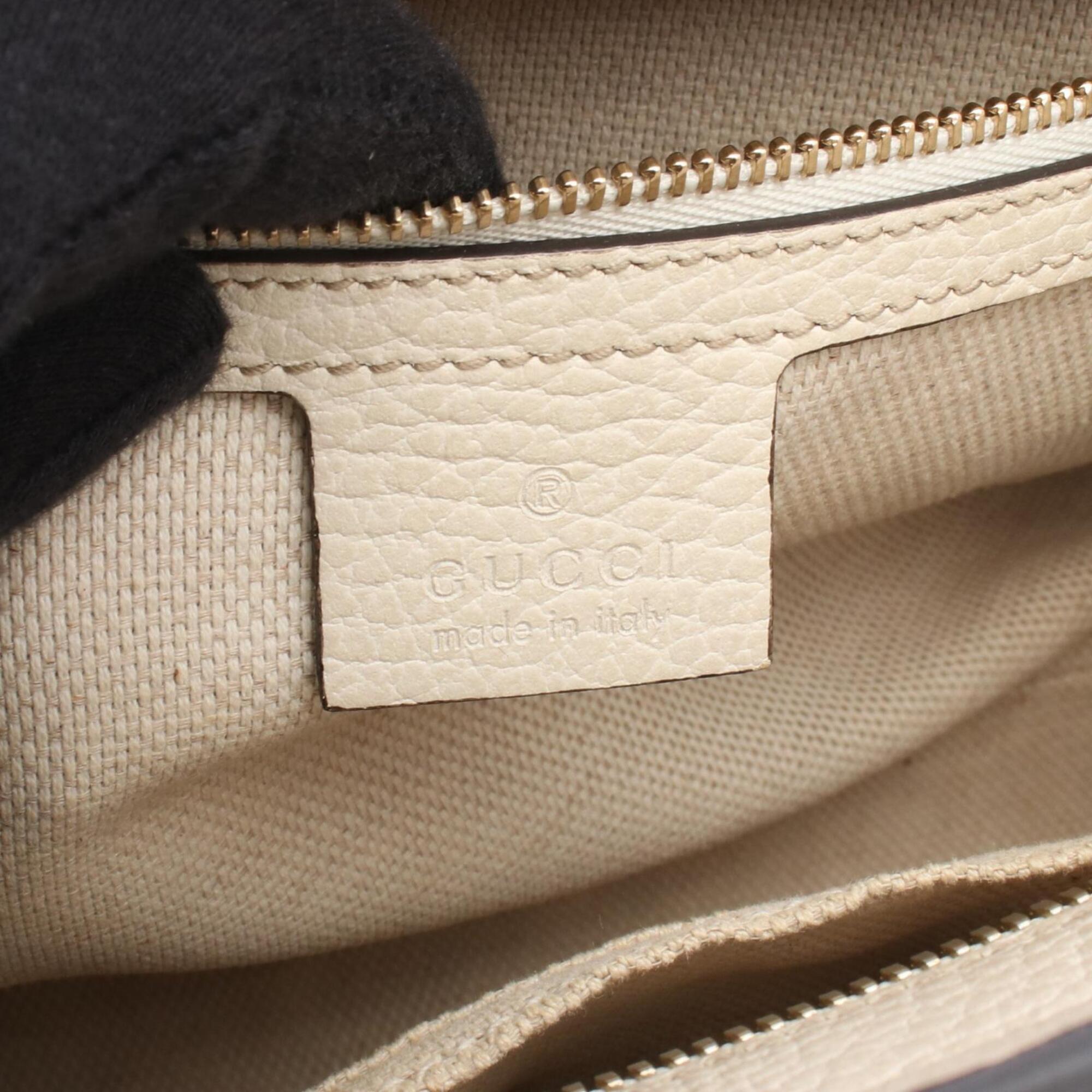 Gucci Ivory Navy Red Color Leather Handbag (Pre-Owned)