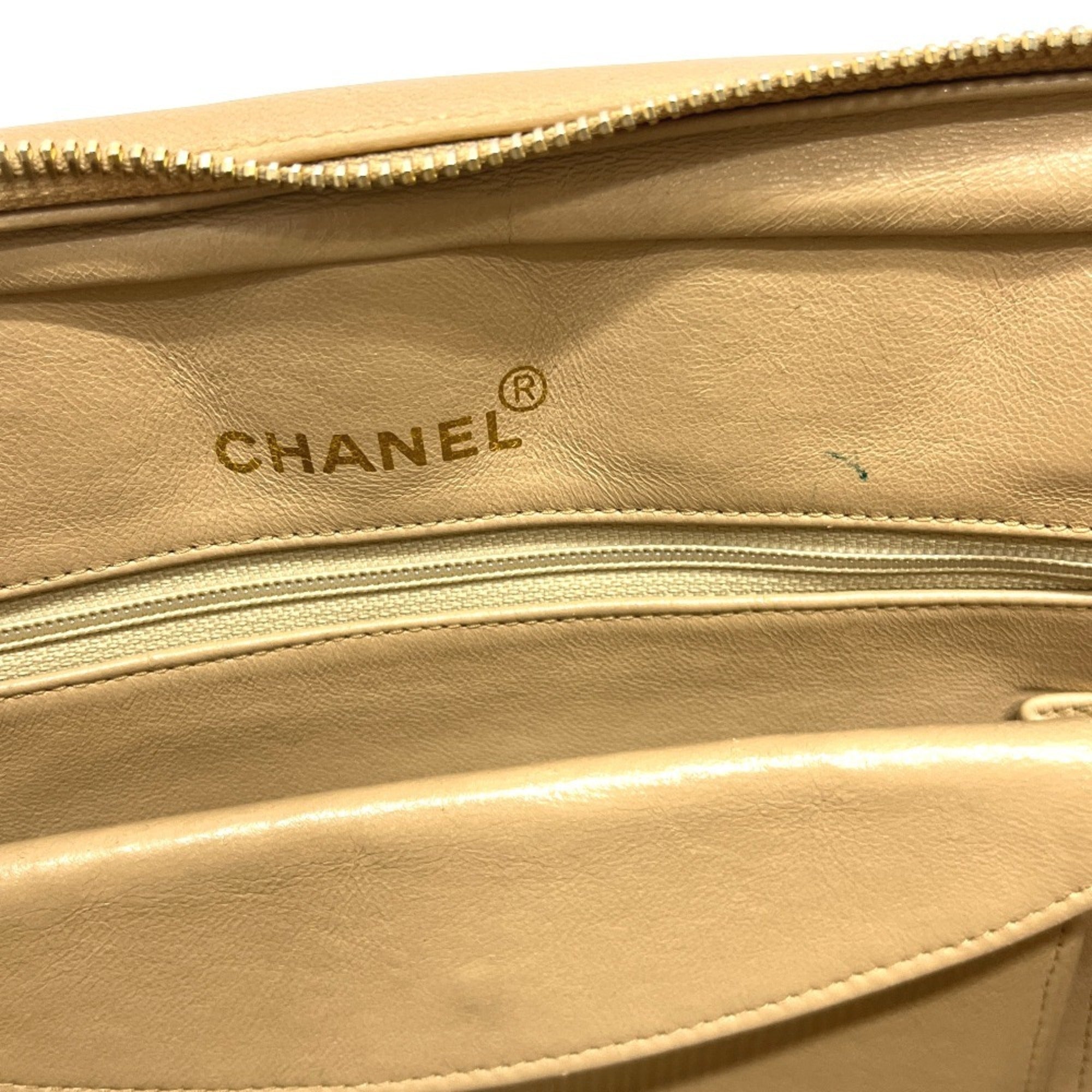 Chanel Beige Leather Handbag Shoulder Bag (Pre-Owned)