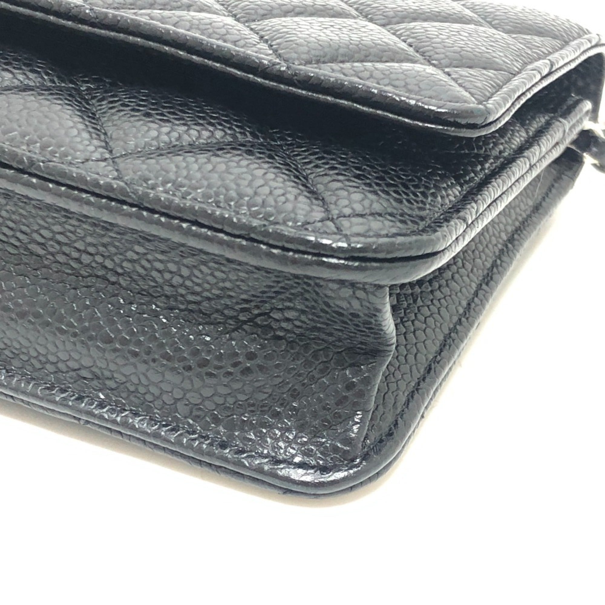 Chanel Matelasse Black Grained Calfskin Shoulder Bag (Pre-Owned)