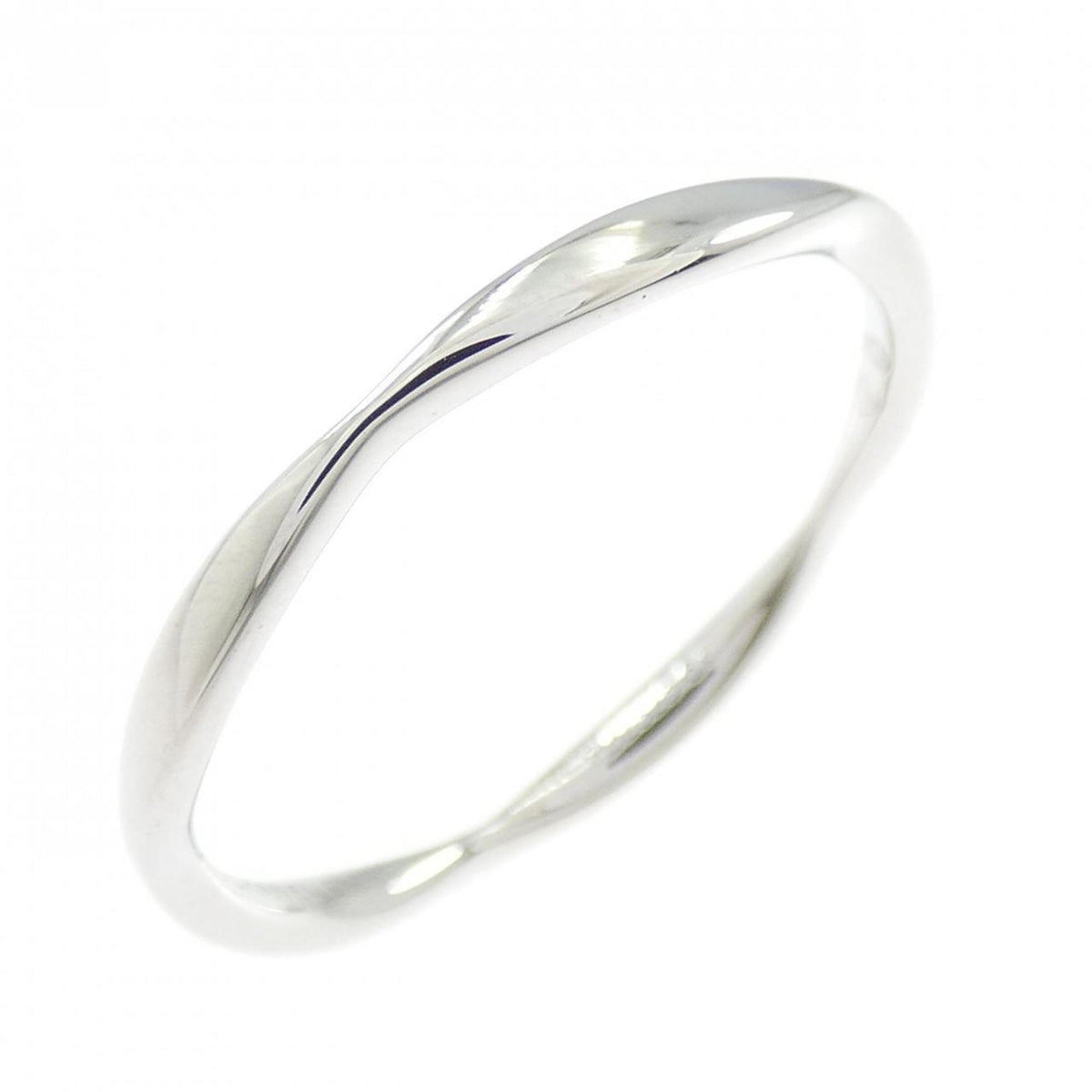 Chanel Camellia Band Ring (Pre-Owned)