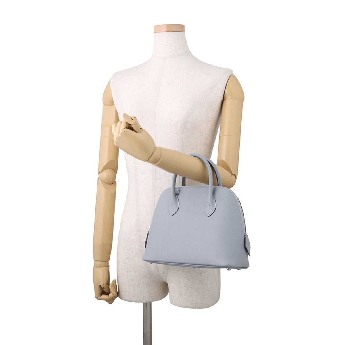 Hermes Blue Lin Handbag (Pre-Owned)