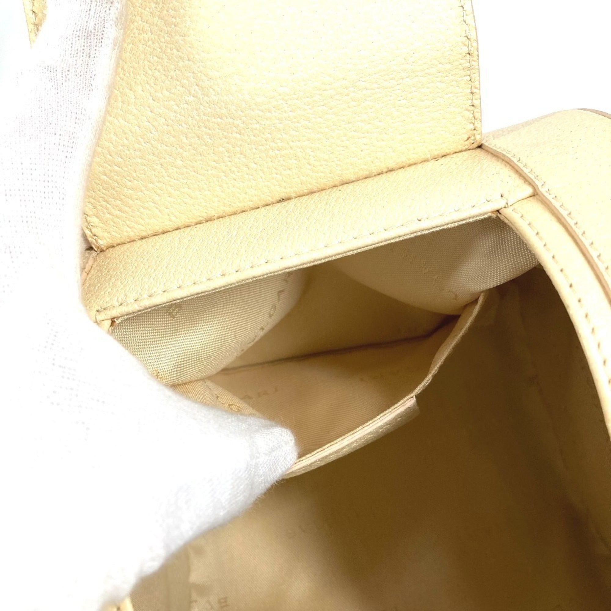 Bvlgari White Leather Shoulder Bag (Pre-Owned)