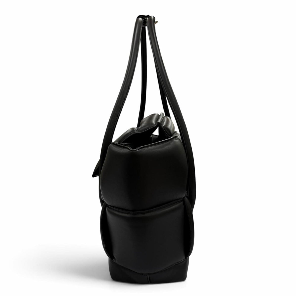 Bottega Veneta Black Leather Handbag (Pre-Owned)