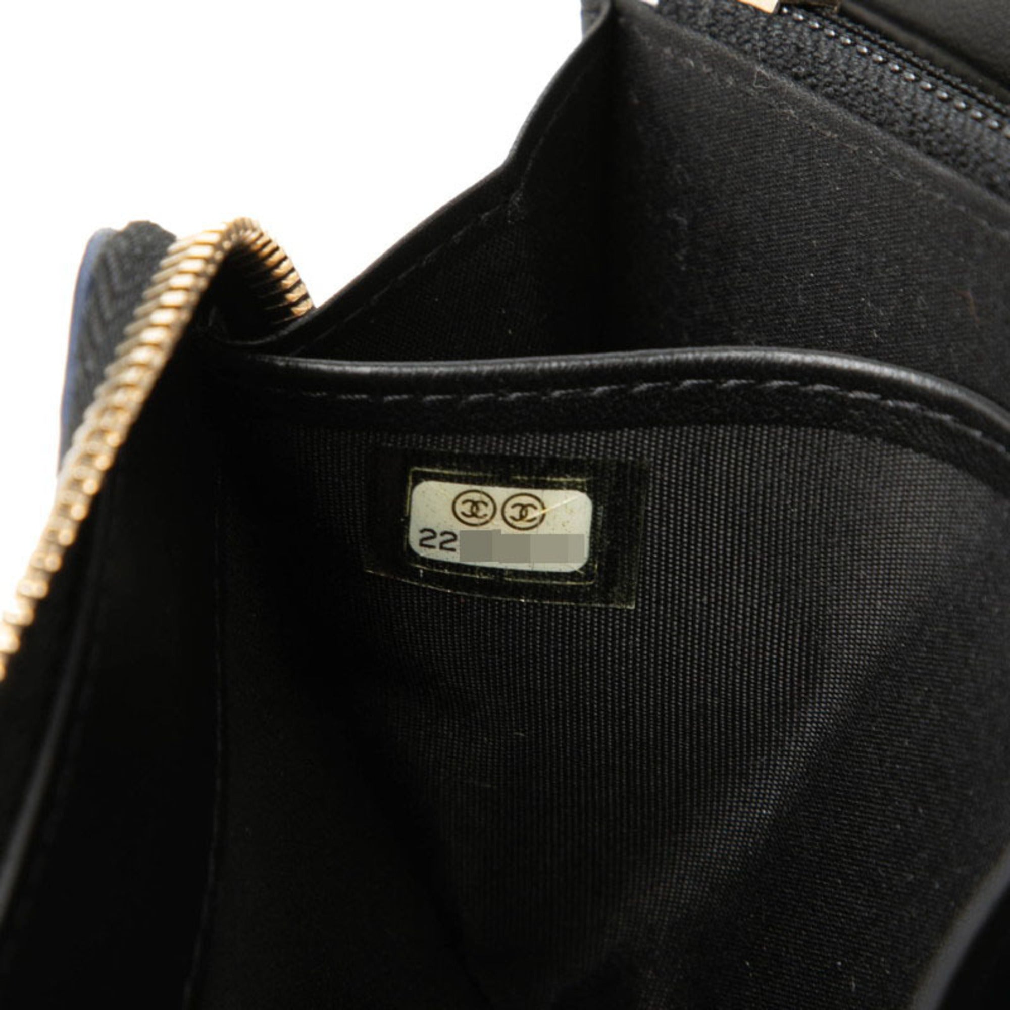 Chanel Matelasse Black Navy Leather Long Wallet (Bi-Fold) (Pre-Owned)