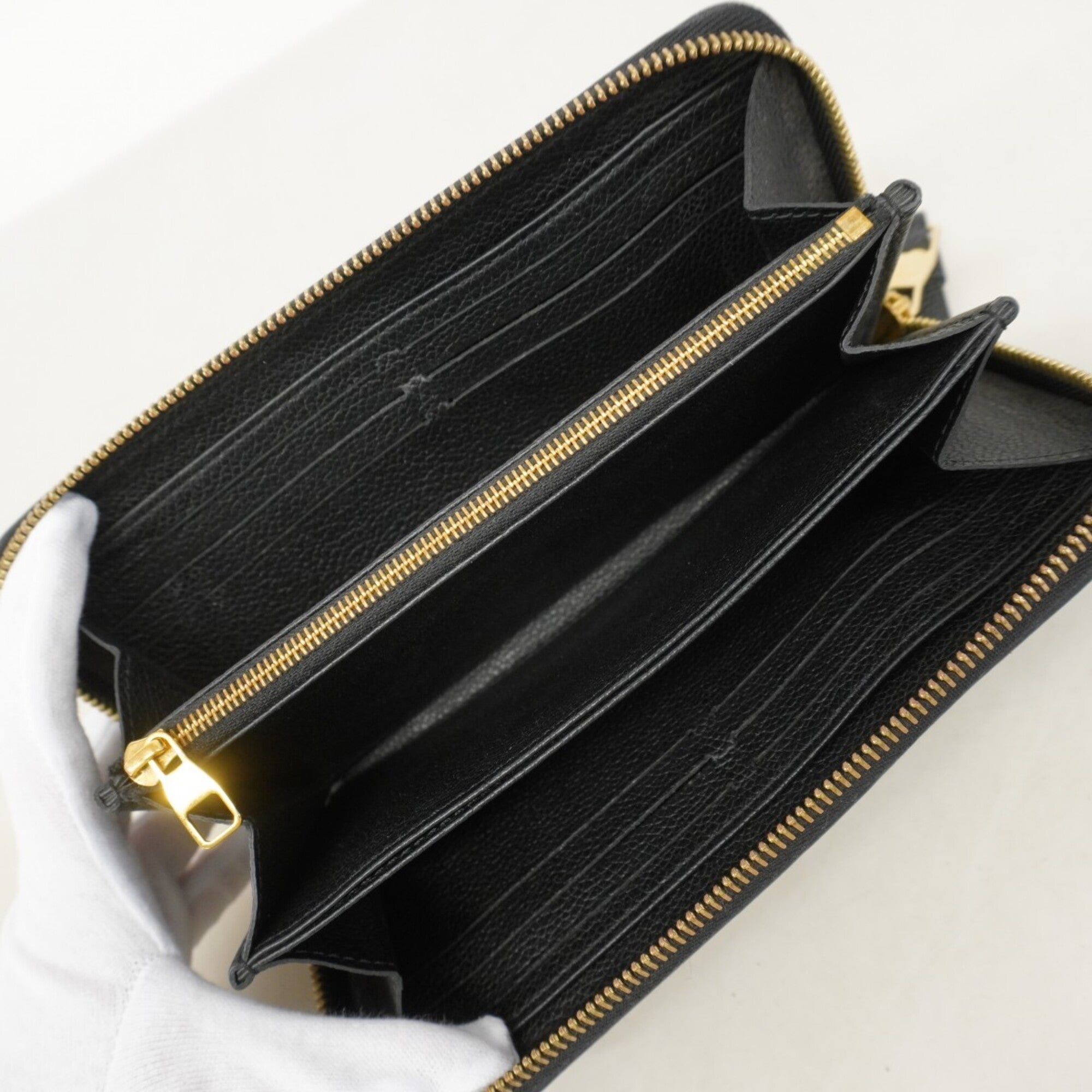 Louis Vuitton Noir Long Wallet (Bi-Fold) (Pre-Owned)