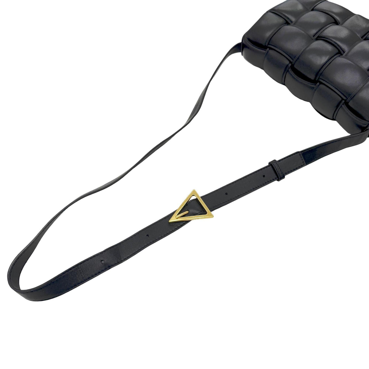 Bottega Veneta Black Leather Shoulder Bag (Pre-Owned)