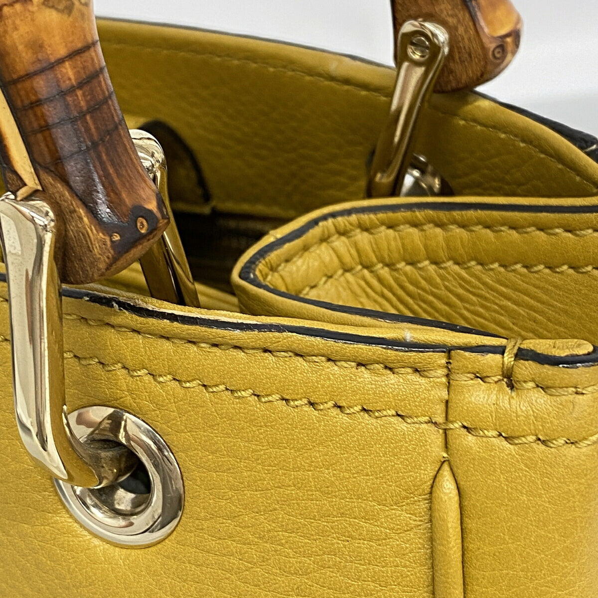 Gucci Yellow Leather Handbag (Pre-Owned)