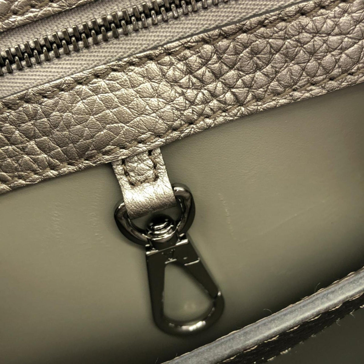 Louis Vuitton Beige Brown Leather Handbag (Pre-Owned)