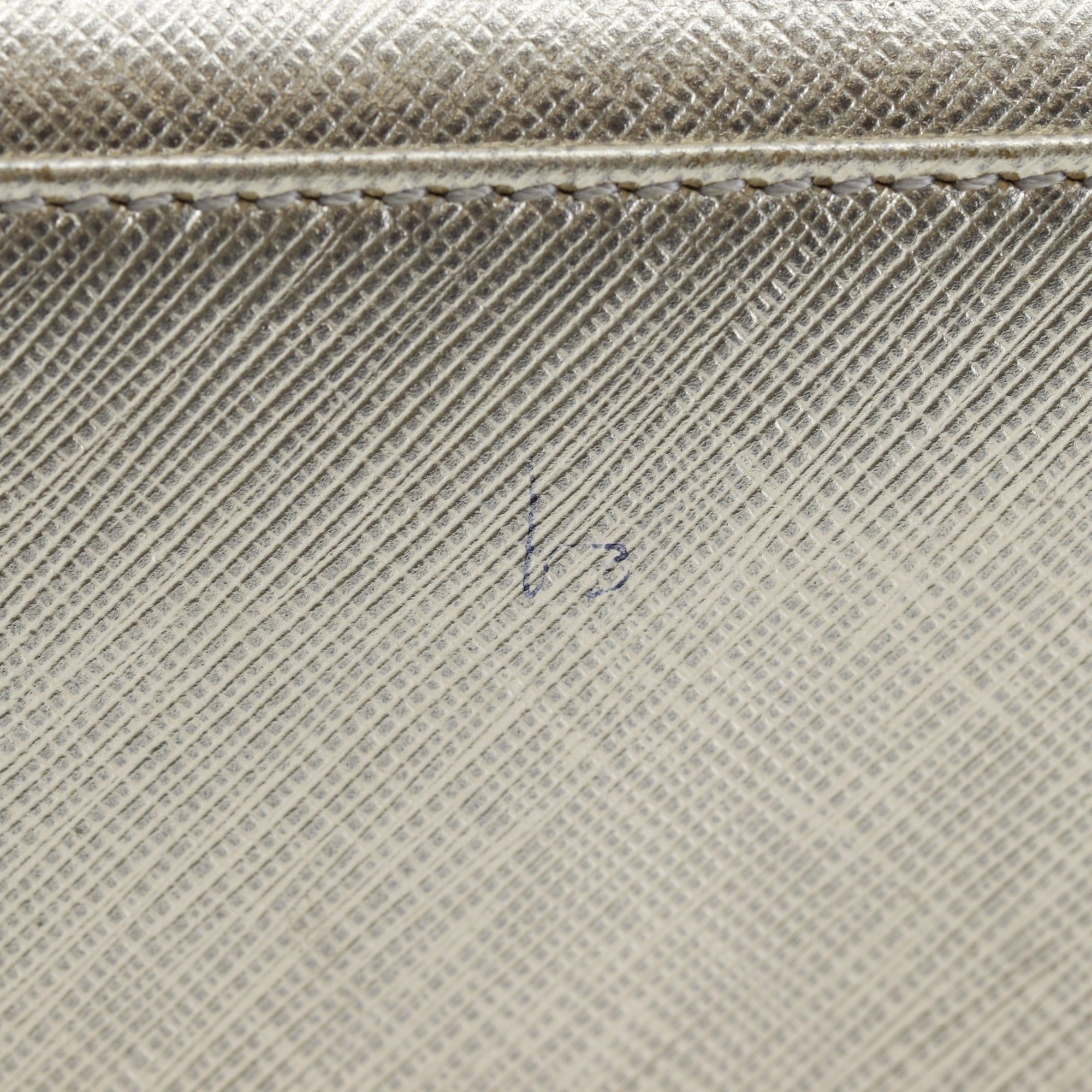 Salvatore Ferragamo Vara Silver Leather Long Wallet (Bi-Fold) (Pre-Owned)