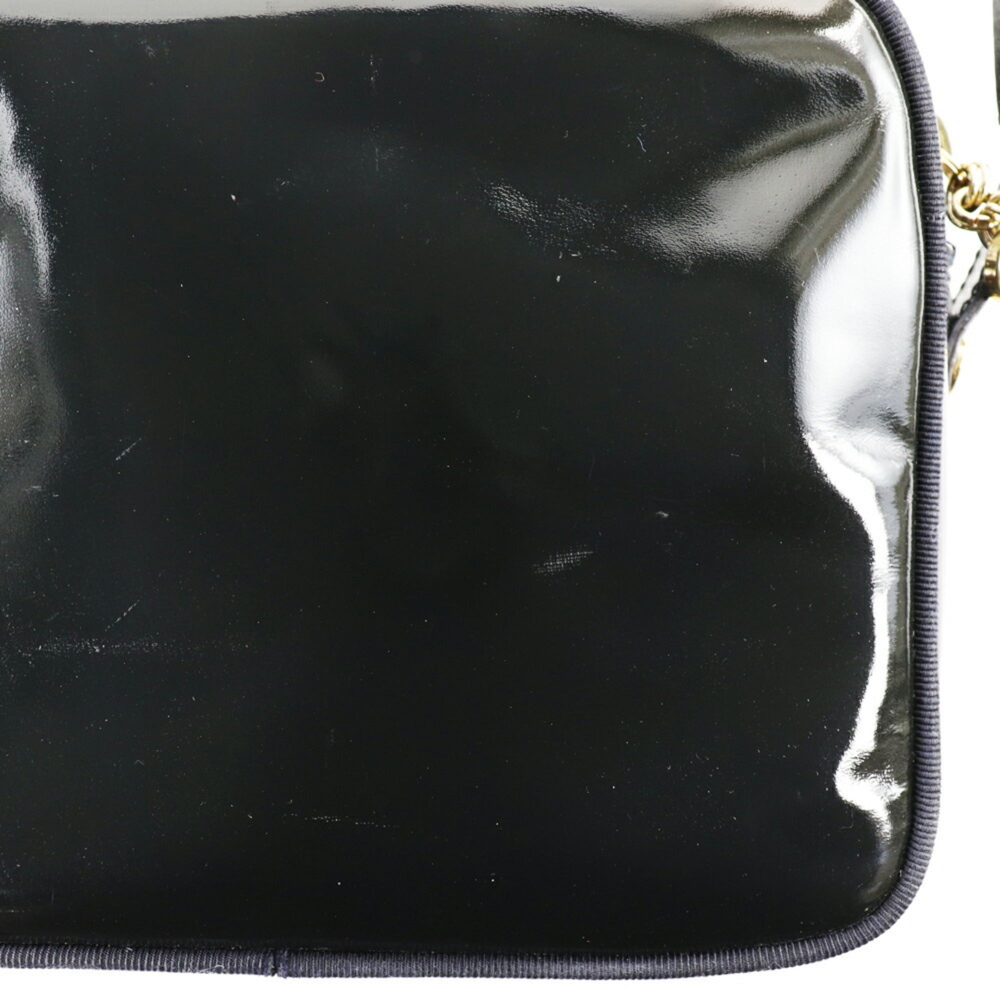 Salvatore Ferragamo Vara Black Patent Leather Shoulder Bag (Pre-Owned)