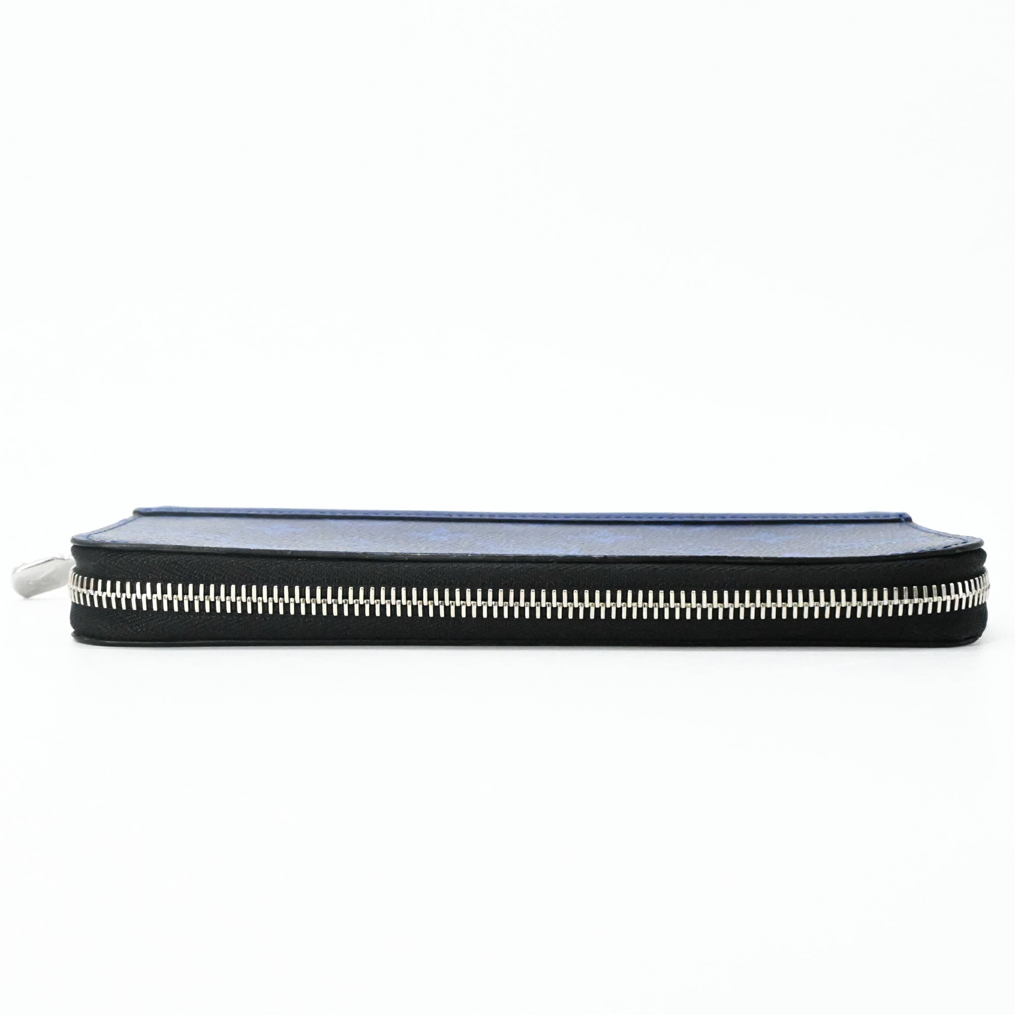 Louis Vuitton Blue Navy Canvas Coin Purse/Coin Case (Pre-Owned)